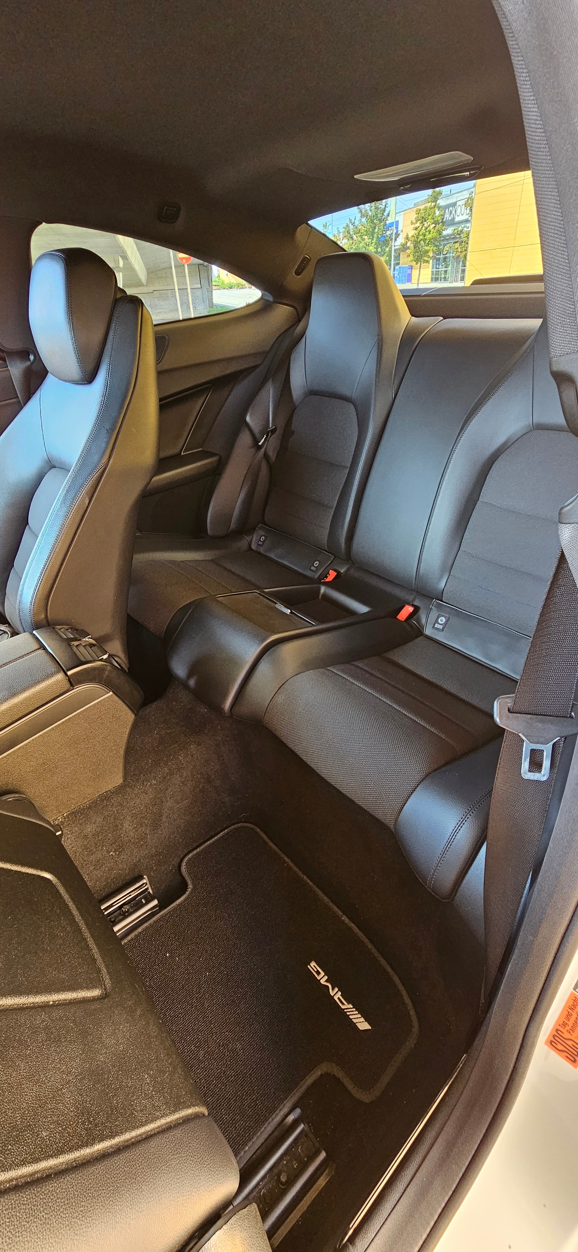 MERCEDES-BENZ C 250 BlueEF Edition-image-4