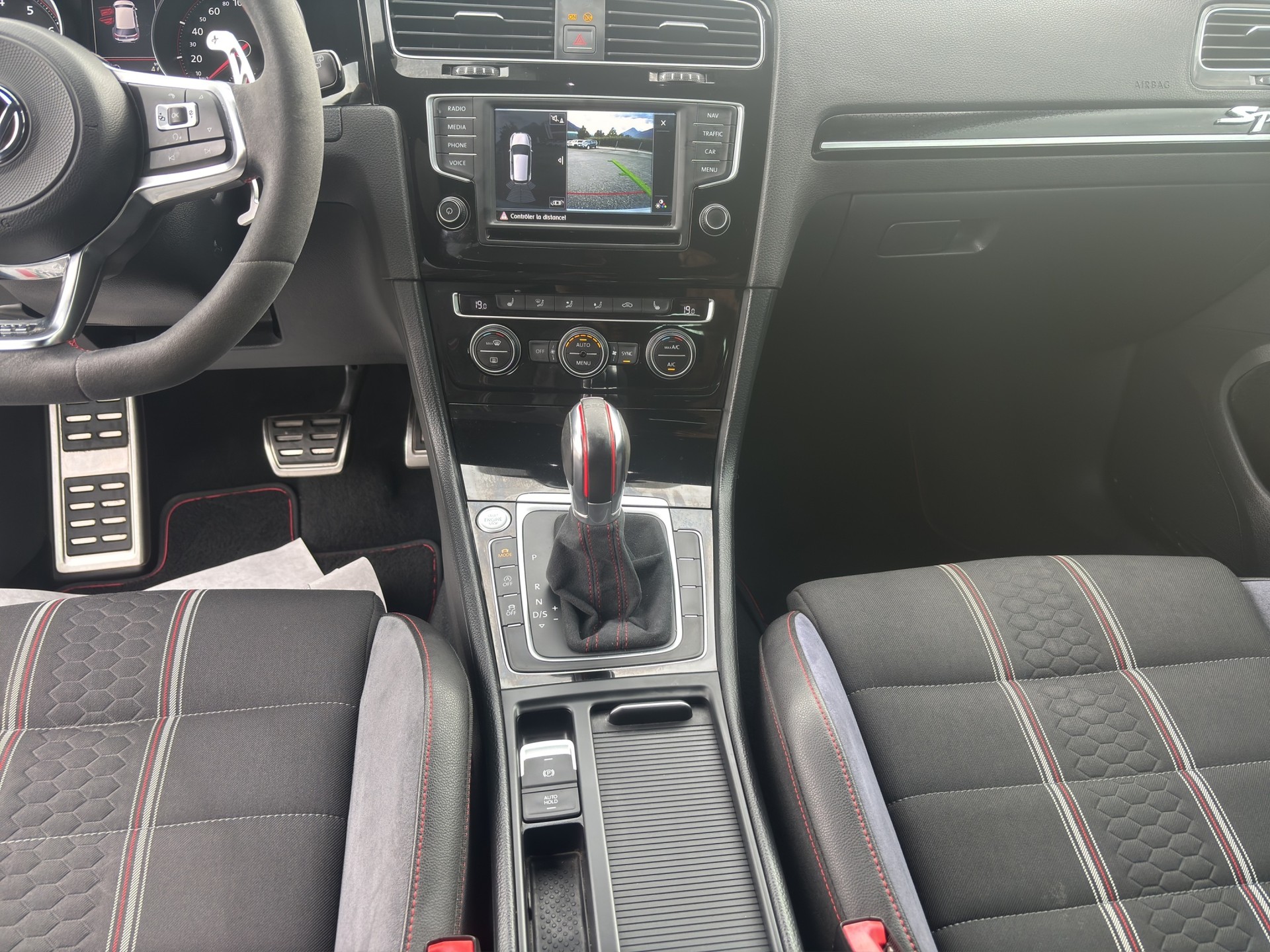 VW Golf 2.0 TSI GTI Clubsport DSG-image-12