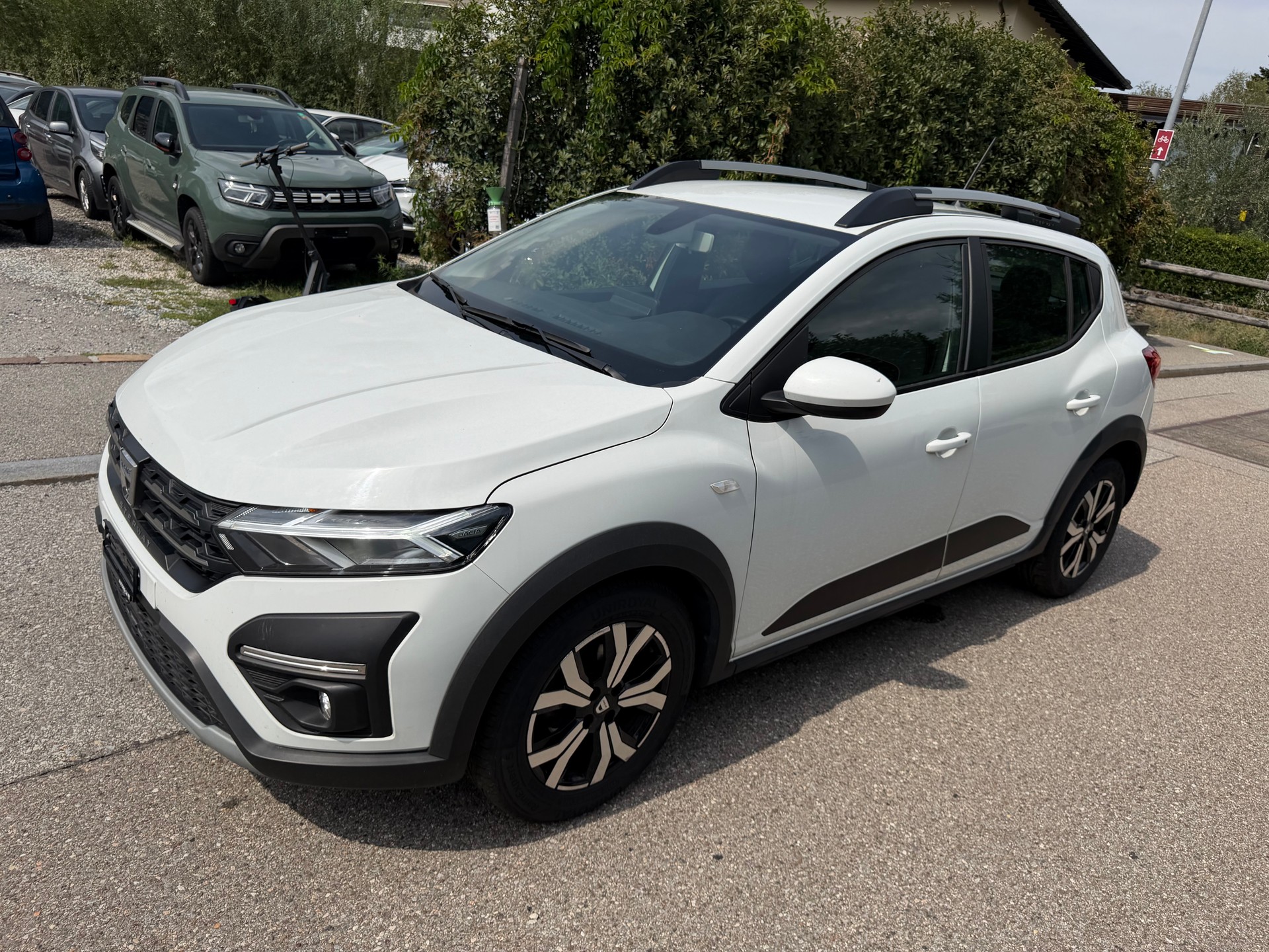 DACIA Sandero Stepway TCe 90 Comfort CVT-image-0