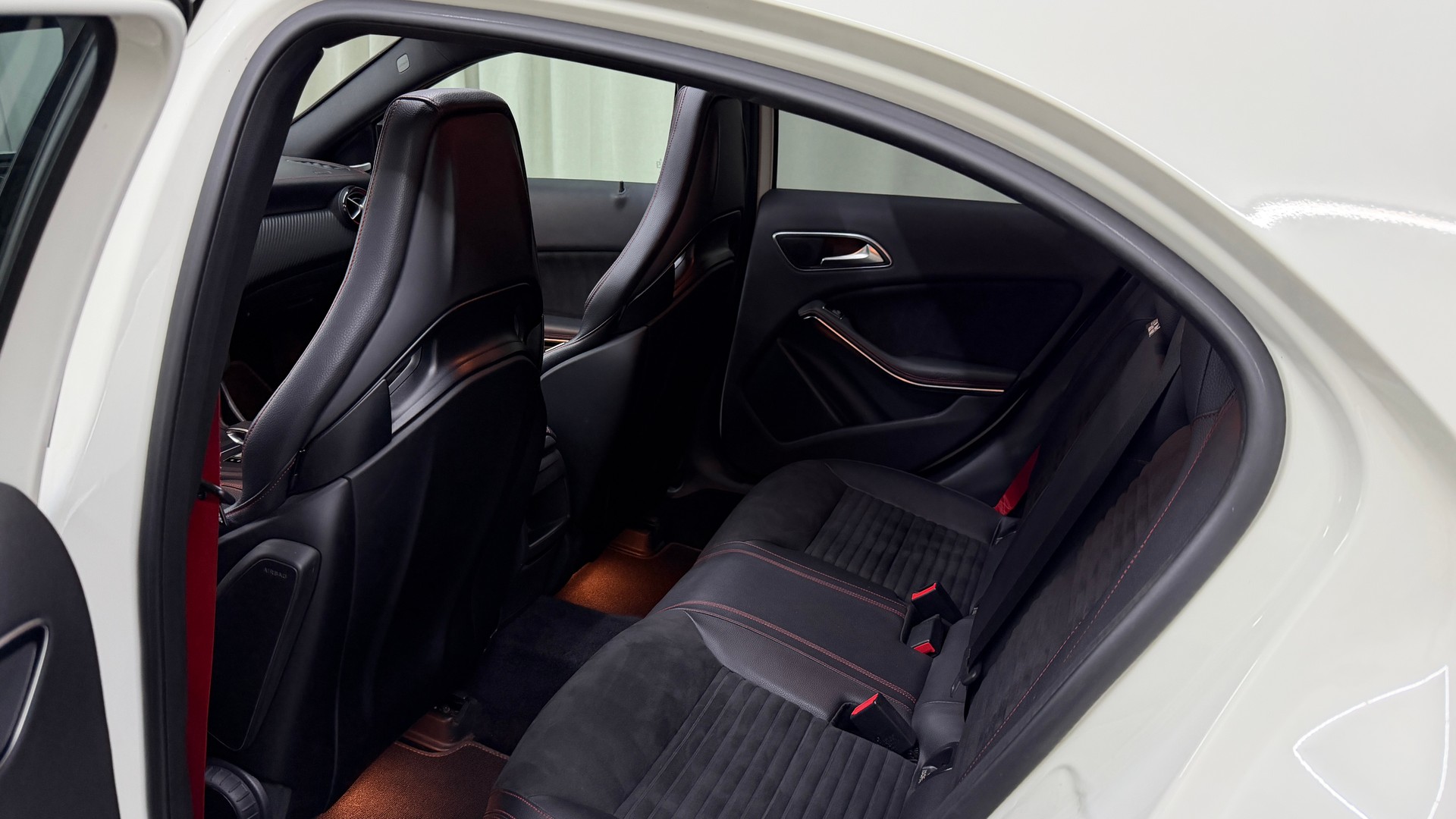 MERCEDES-BENZ A 45 AMG 4Matic Speedshift 7G-DCT-image-7