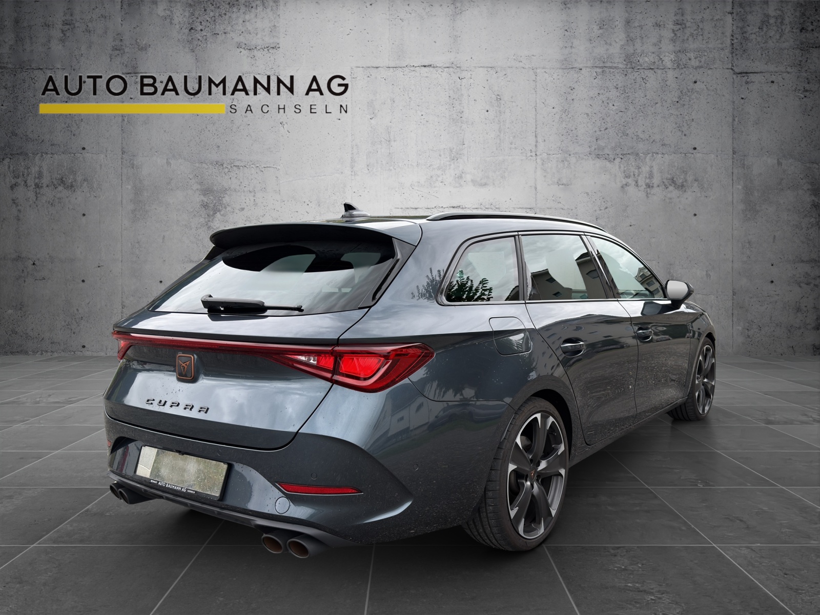 CUPRA LEON ST 2.0 TSI 310 PS VZ DSG 4Drive-image-2