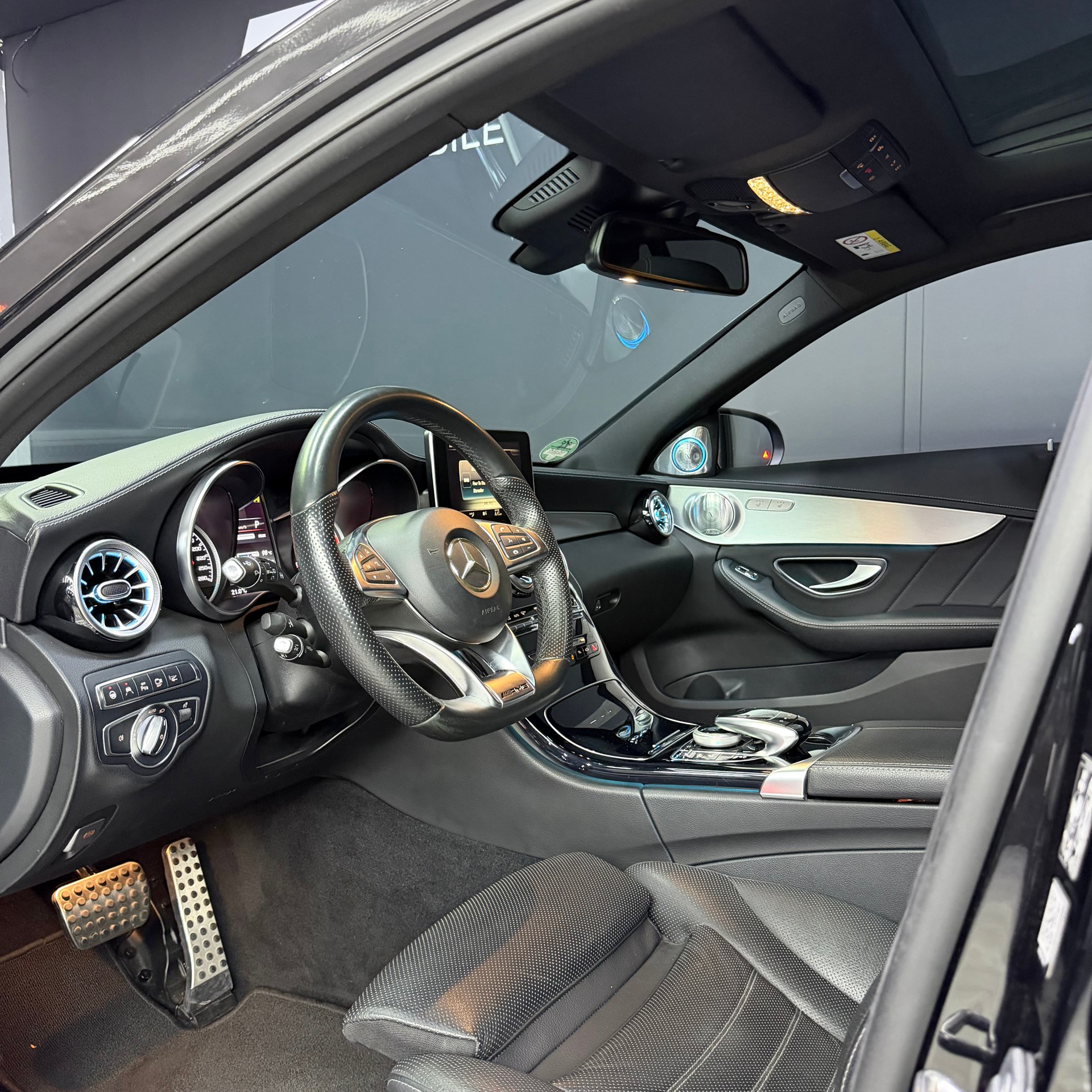 MERCEDES-BENZ C 43 AMG 4Matic 9G-Tronic-image-7