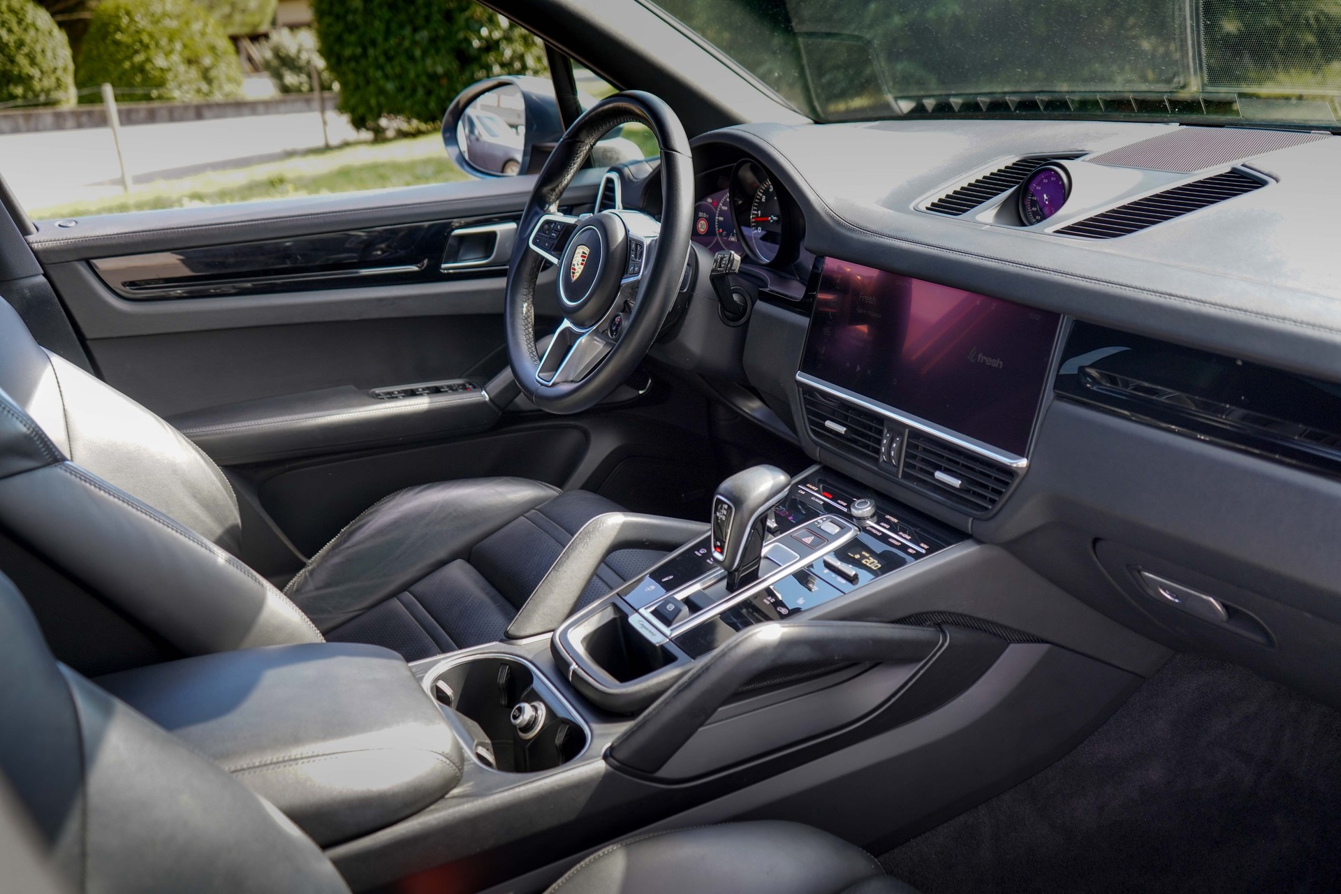 PORSCHE Cayenne S-image-7