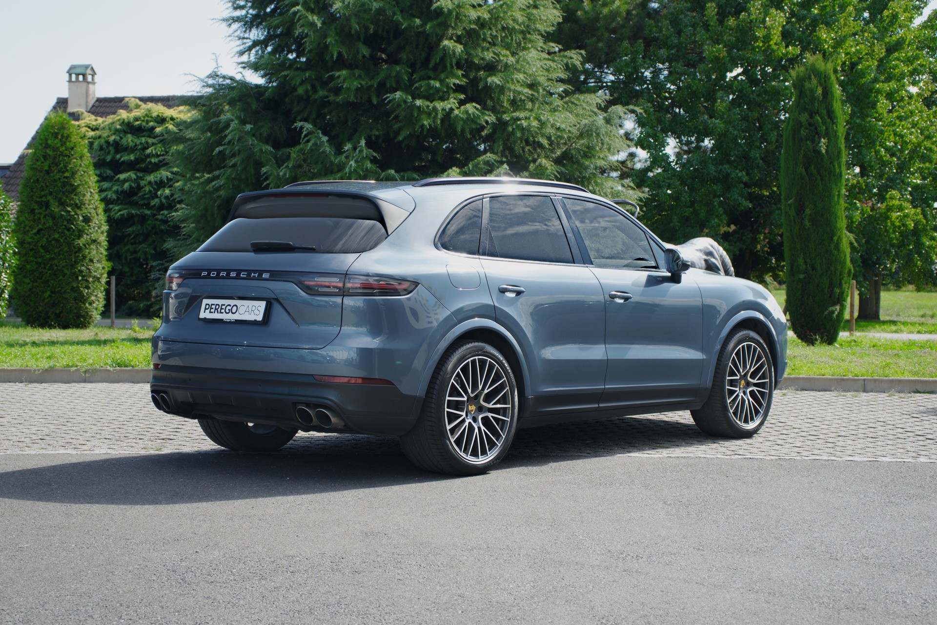 PORSCHE Cayenne S-image-5