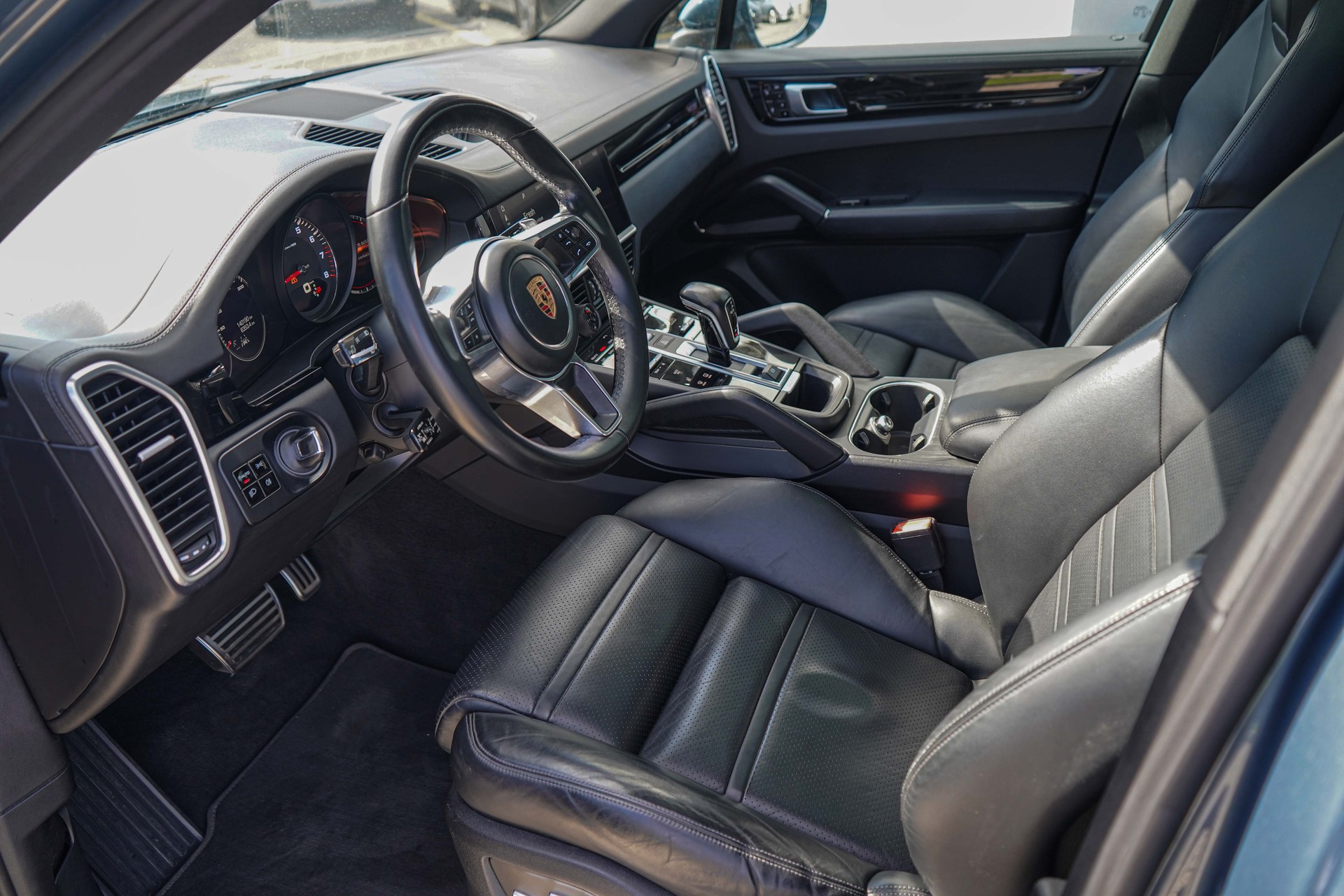 PORSCHE Cayenne S-image-6