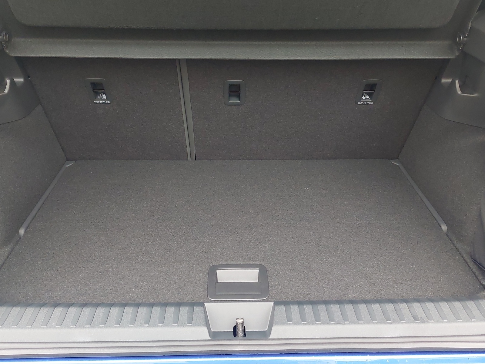 VW ID.Polo 52 kWh Style Edition One Plus-image-12