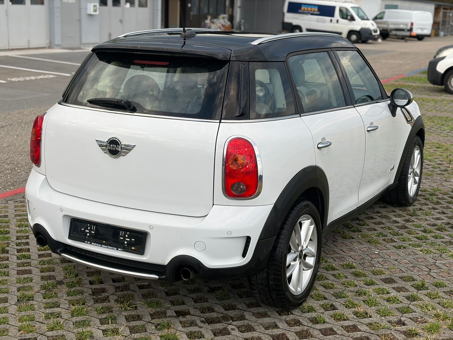 MINI Countryman Cooper S ALL4-image-3