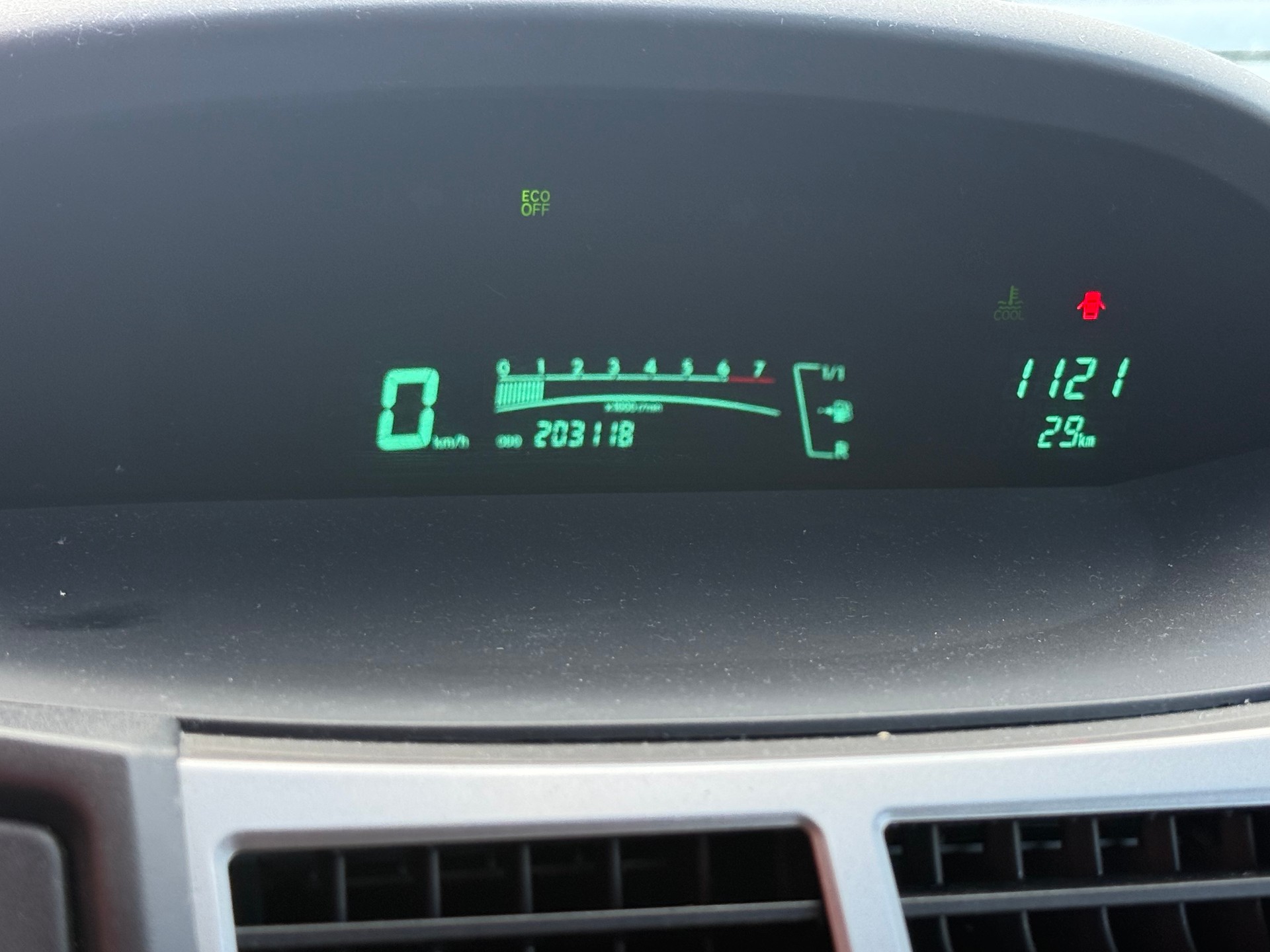 TOYOTA Yaris 1.33 Linea Sol-image-8