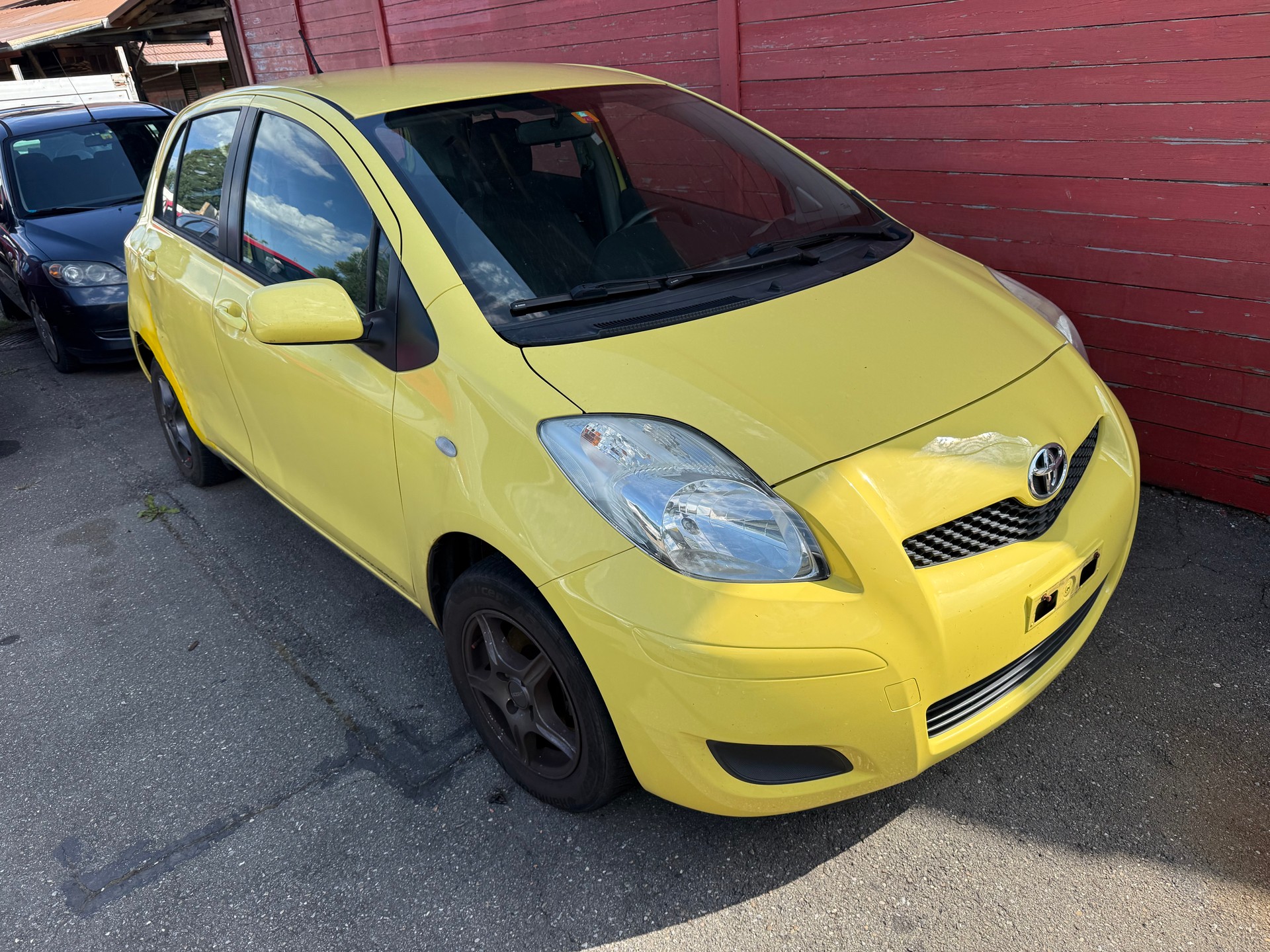 TOYOTA Yaris 1.33 Linea Sol-image-1