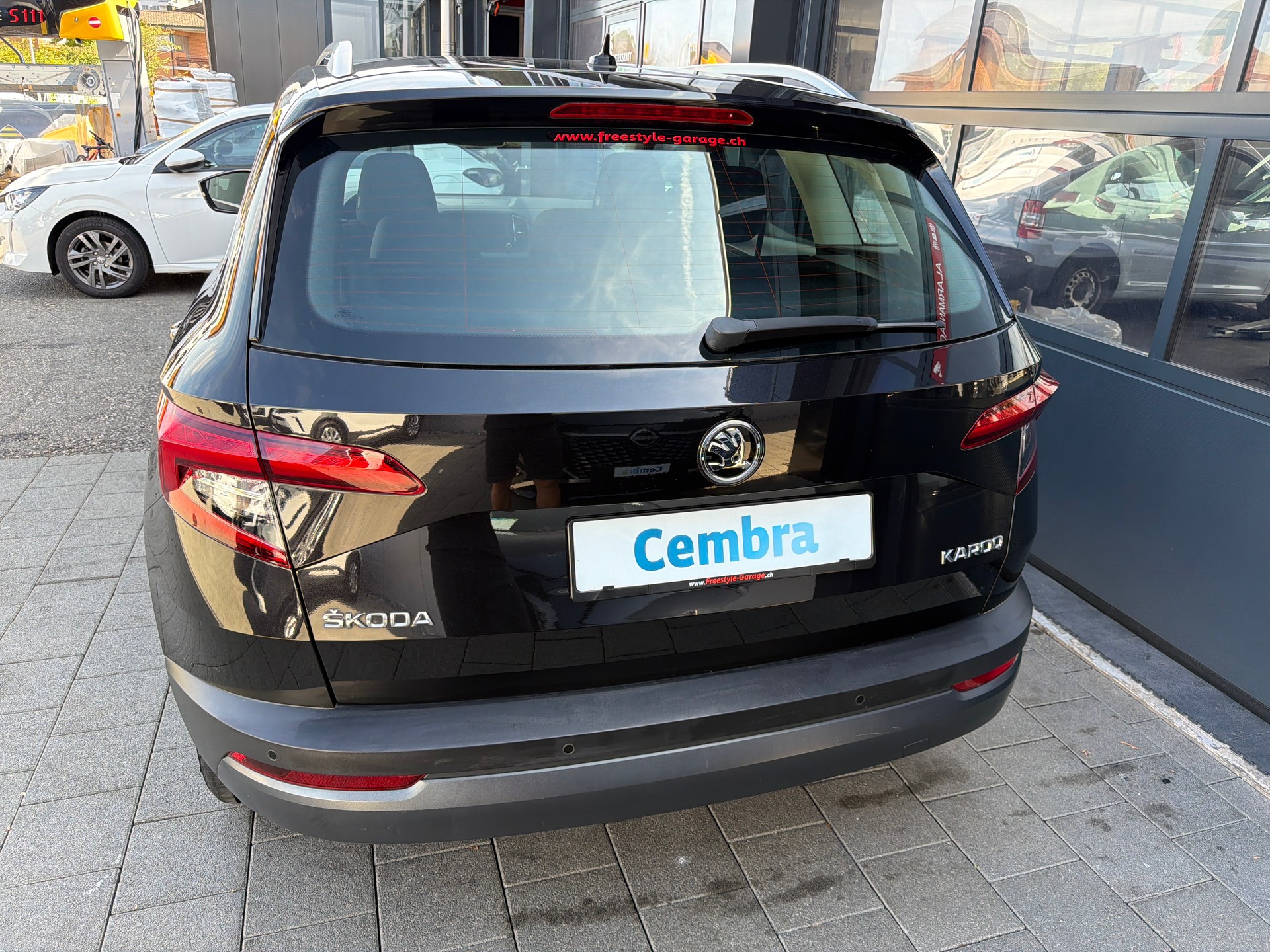 SKODA Karoq 1.0 TSI Ambition DSG-image-3