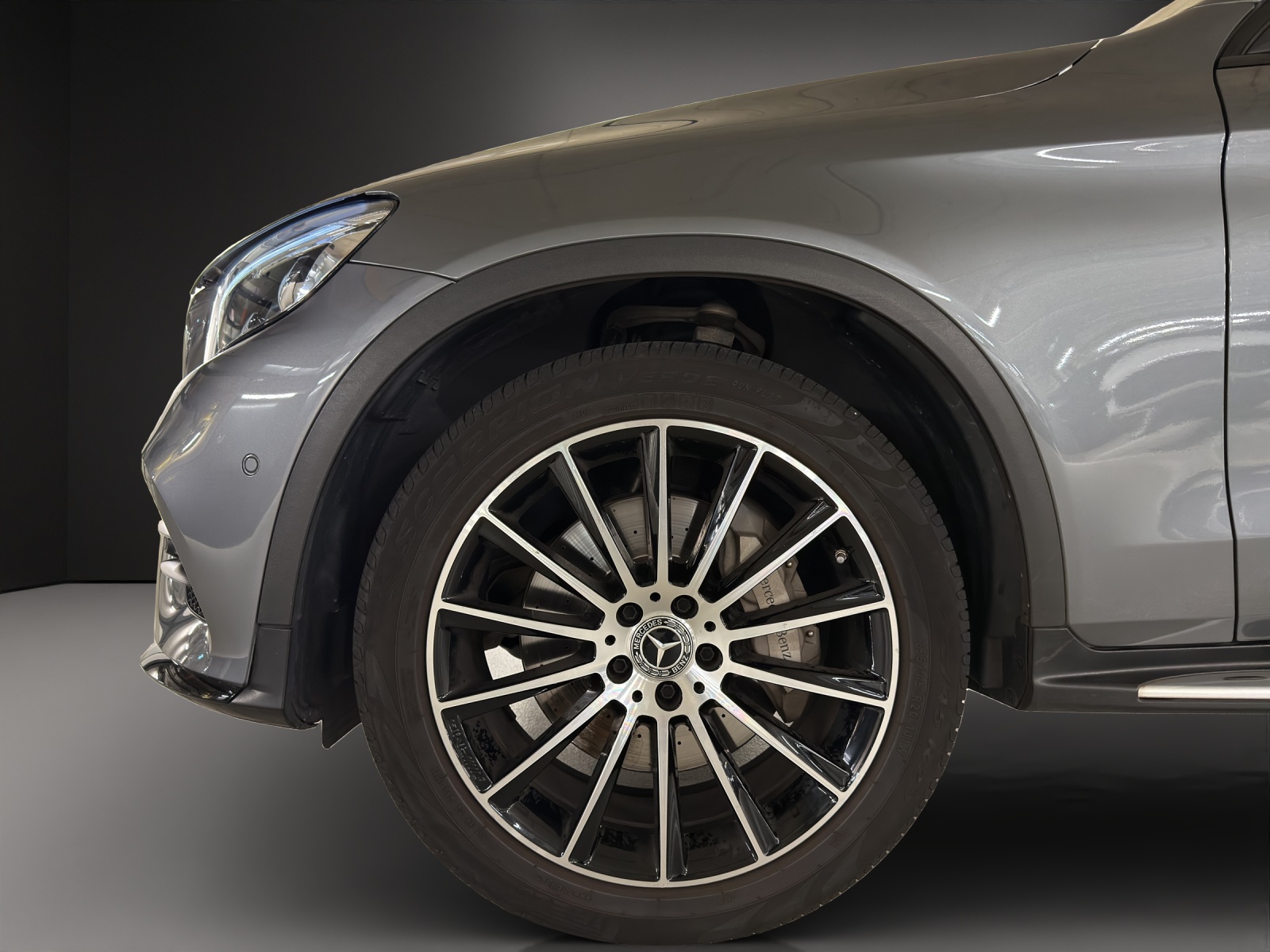 MERCEDES-BENZ GLC 250 AMG Line 4Matic 9G-Tronic-image-8