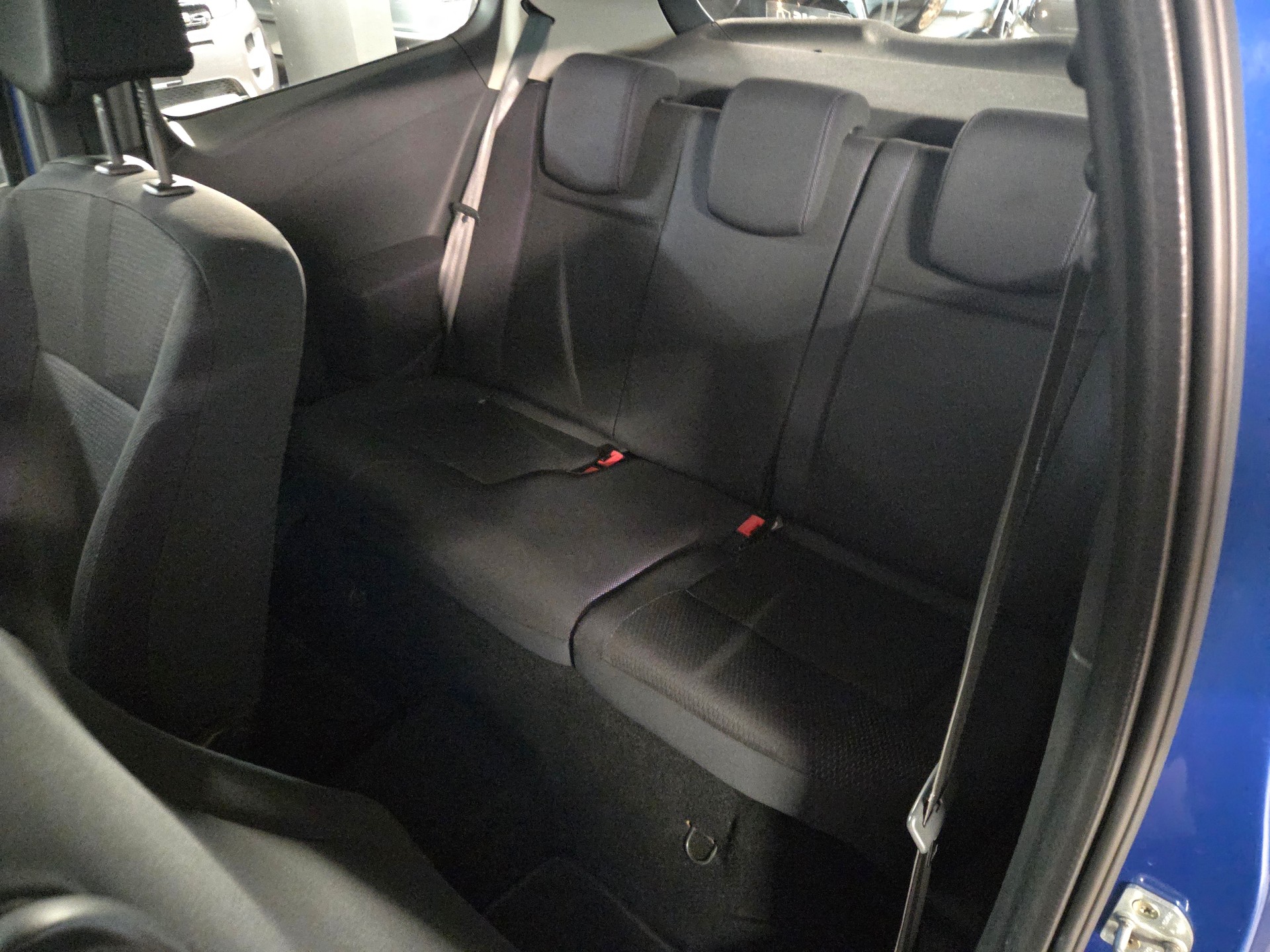 RENAULT Clio 1.4 16V Dynamique-image-9