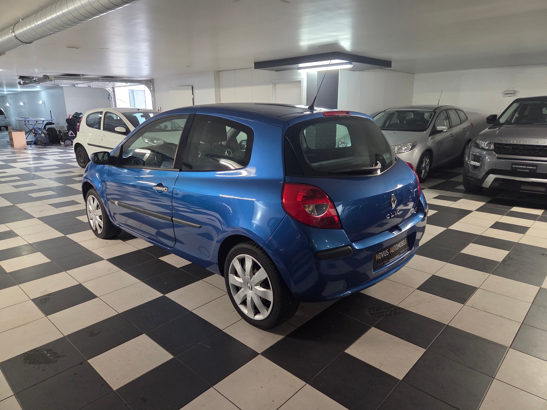 RENAULT Clio 1.4 16V Dynamique-image-2
