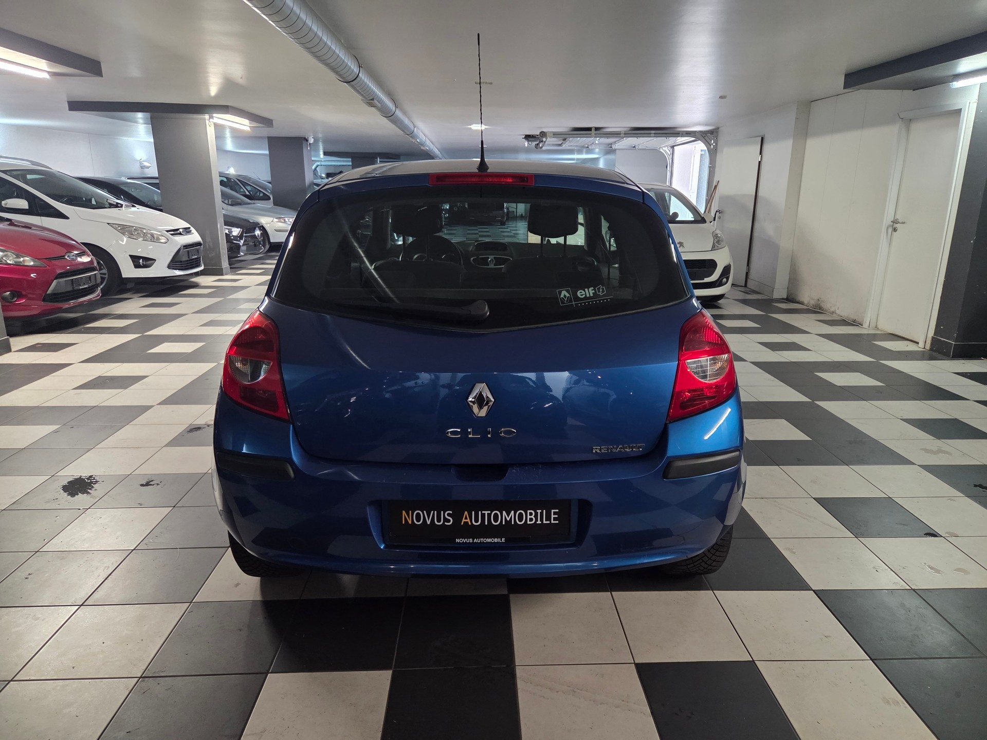 RENAULT Clio 1.4 16V Dynamique-image-3