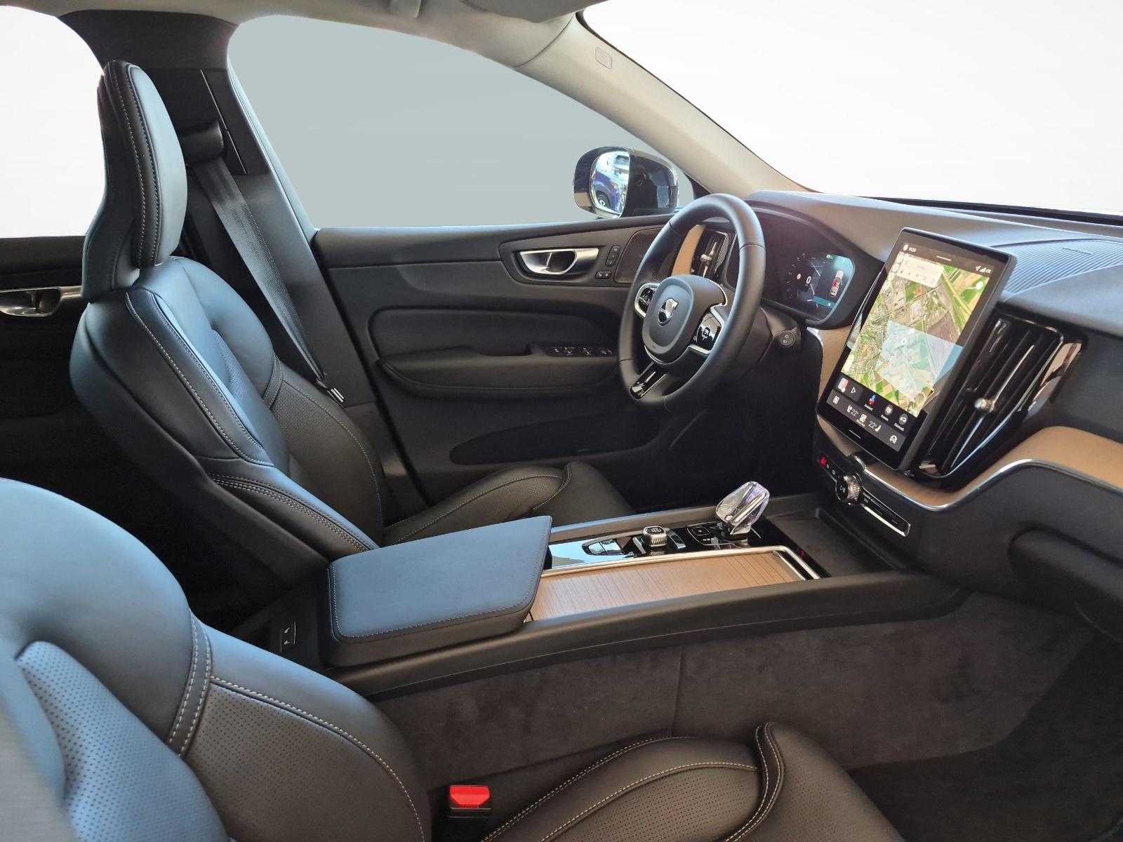 VOLVO XC60 2.0 T6 TE Plus Dark eAWD-image-10