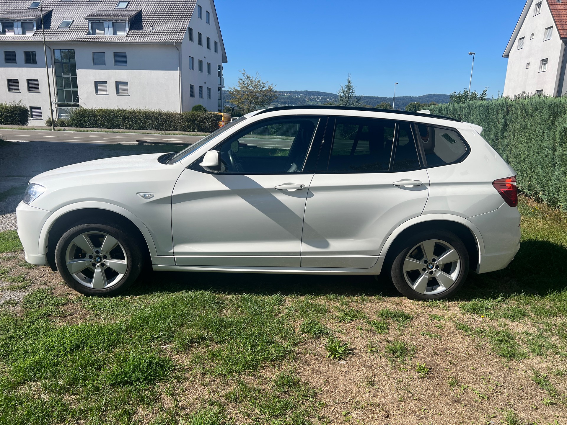 BMW X3-image-0