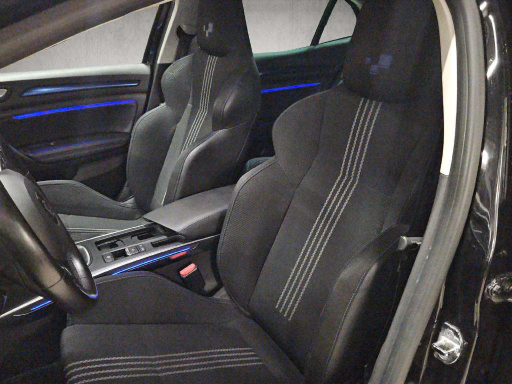 RENAULT Mégane 1.6 TCe 205 GT EDC-image-4