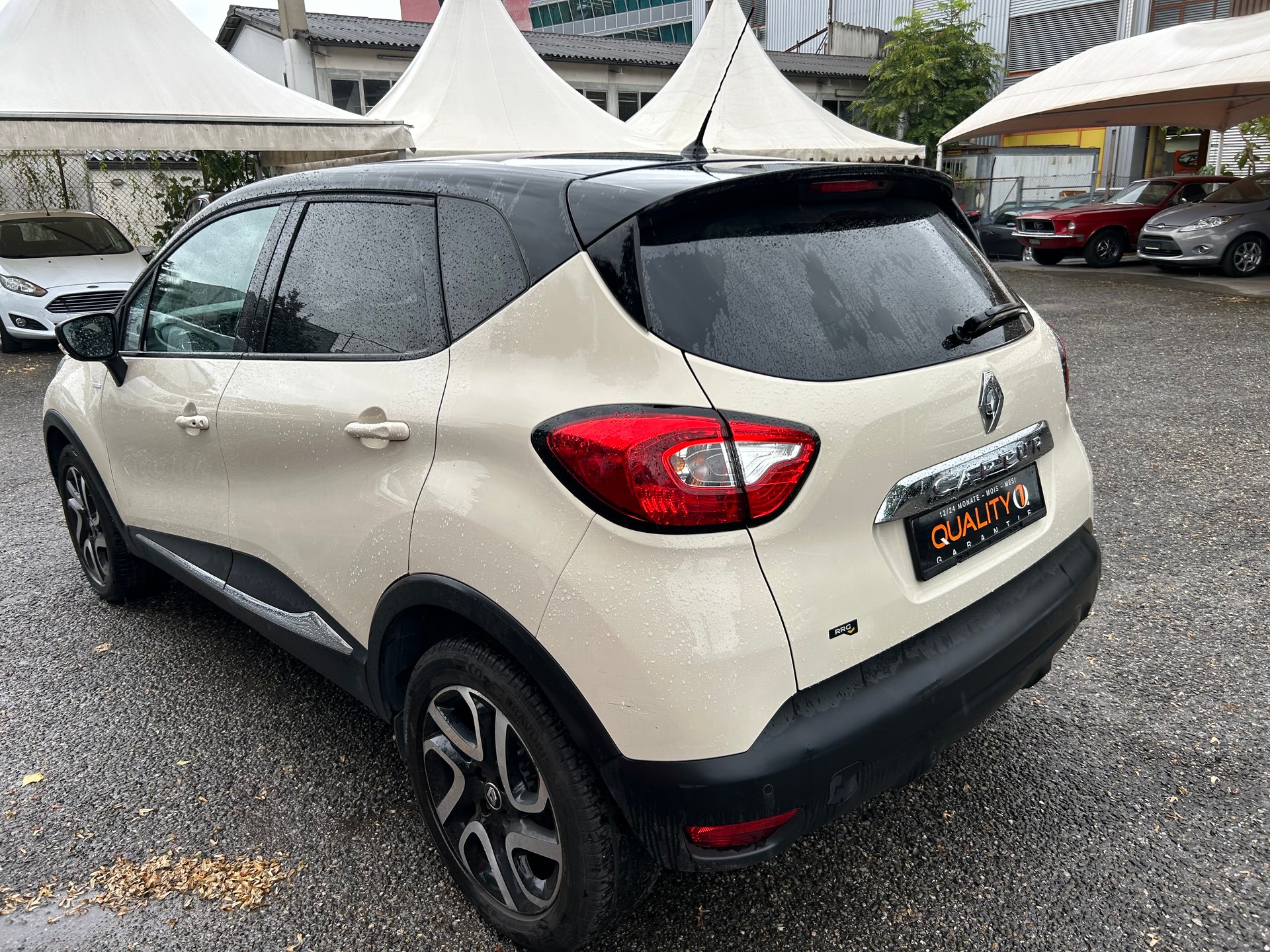 RENAULT Captur 1.2 T 16V Swiss Edition EDC-image-4