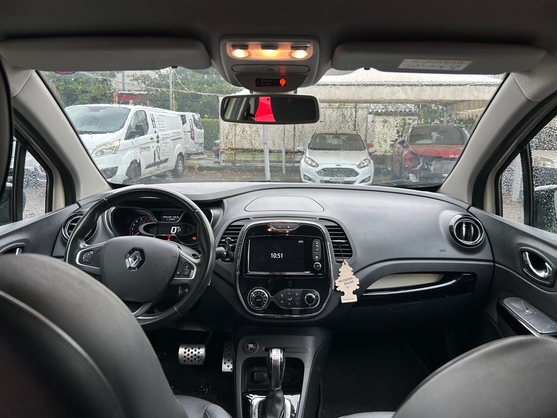 RENAULT Captur 1.2 T 16V Swiss Edition EDC-image-11