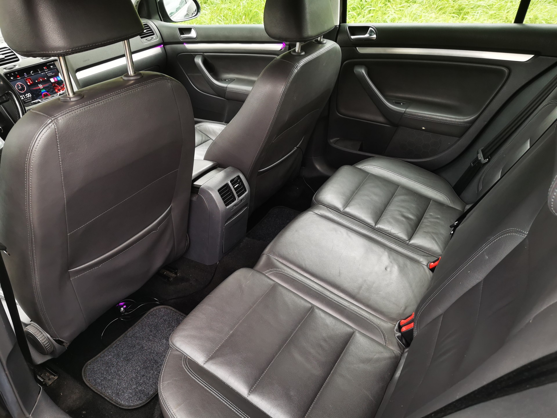VW Golf 2.0 FSI Sportline-image-7