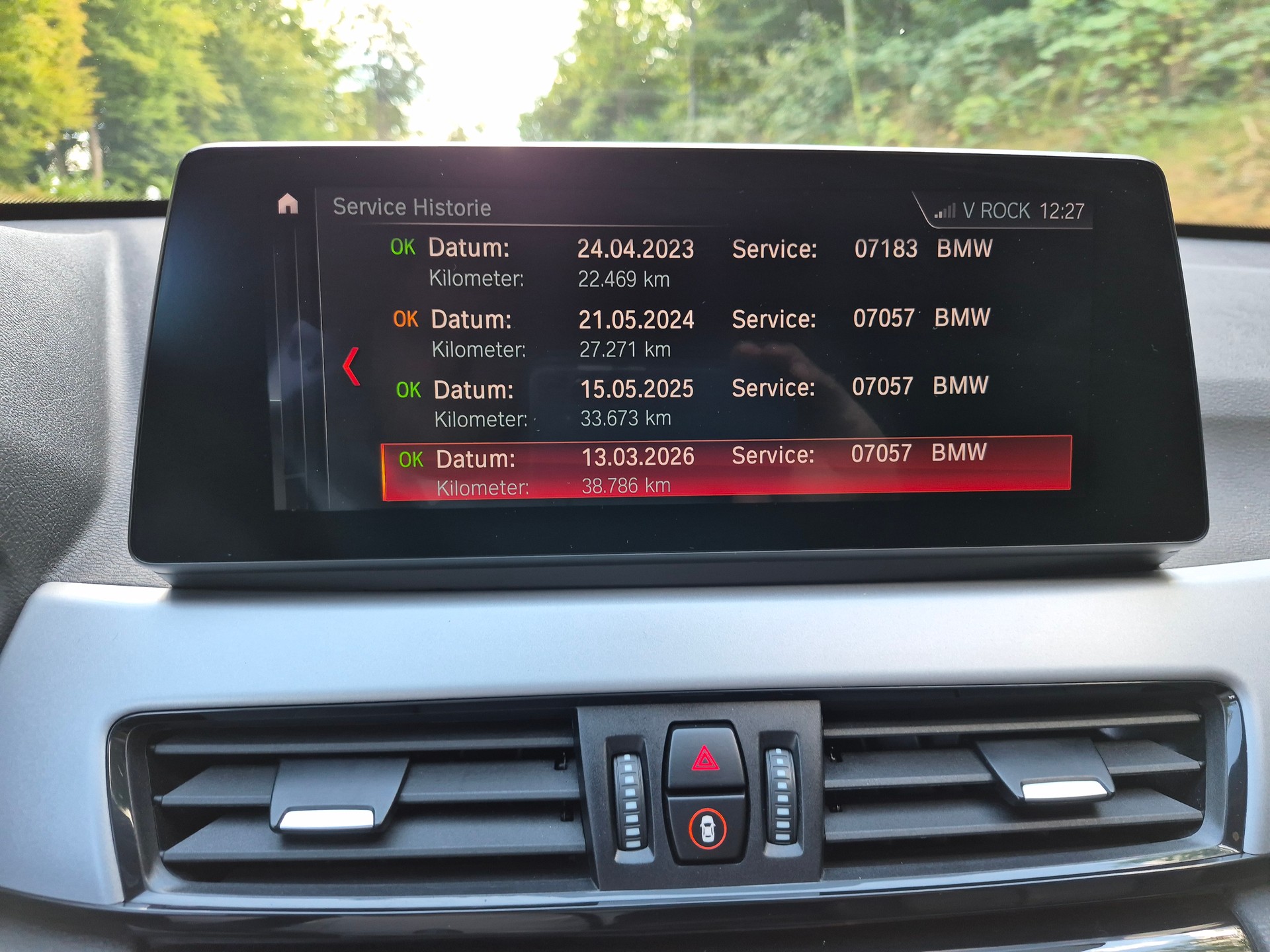 BMW X1 XDRIVE 20i - STEPTRONIC - "ADVANTAGE" - 178 PS-image-10