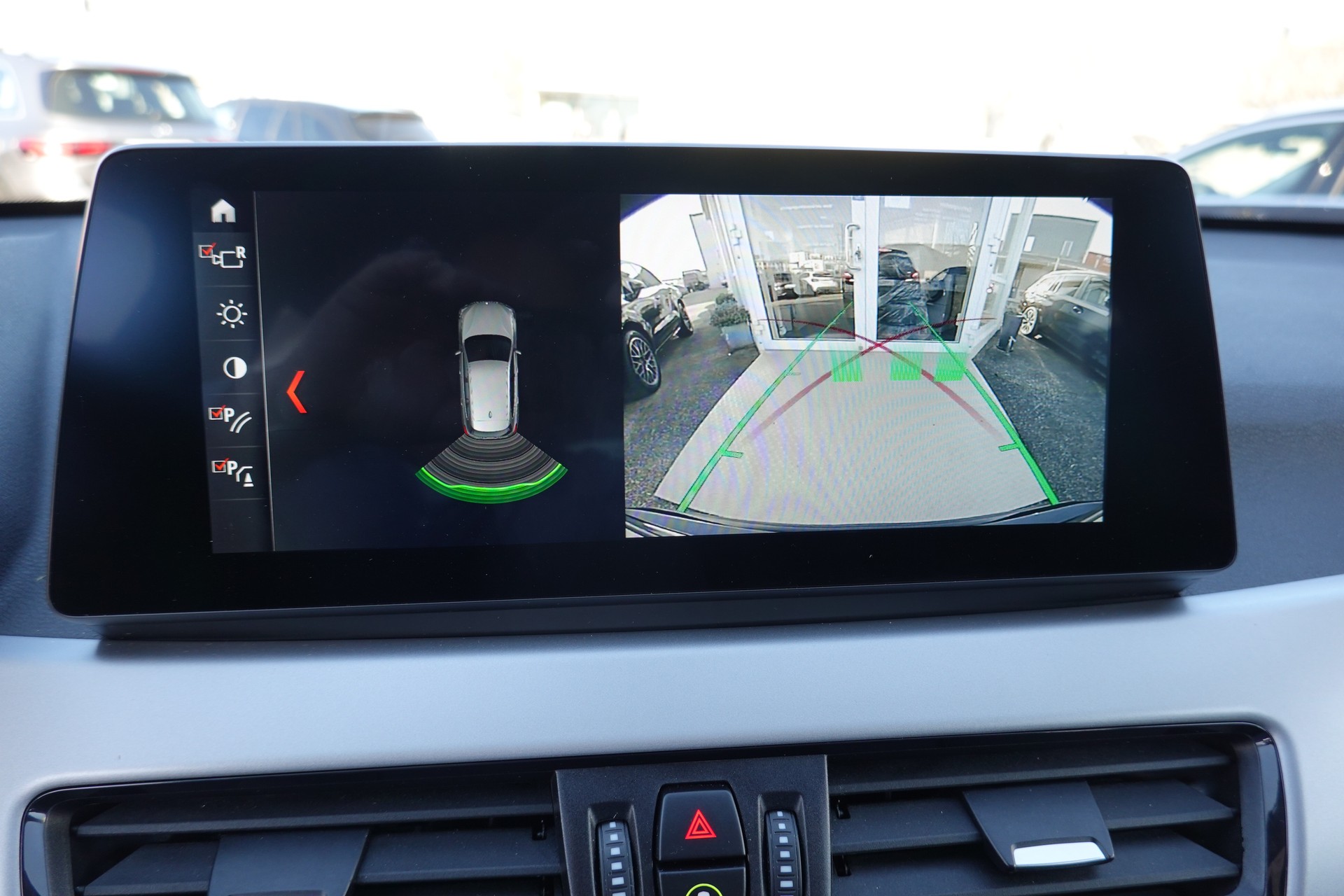 BMW X1 XDRIVE 20i - STEPTRONIC - "ADVANTAGE" - 178 PS-image-12