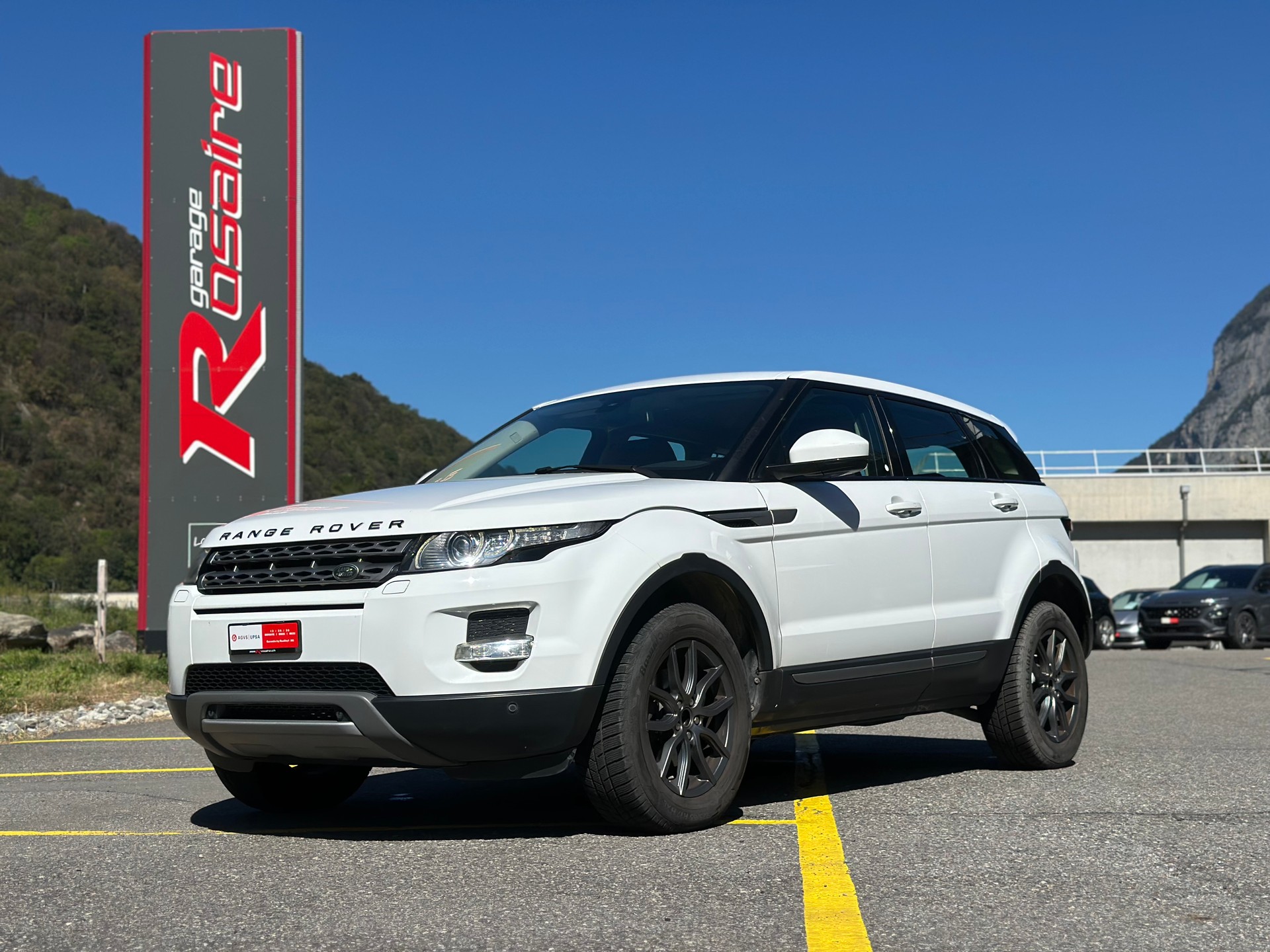 LAND ROVER Range Rover Evoque 2.0 Si4 Pure AT9-image-0