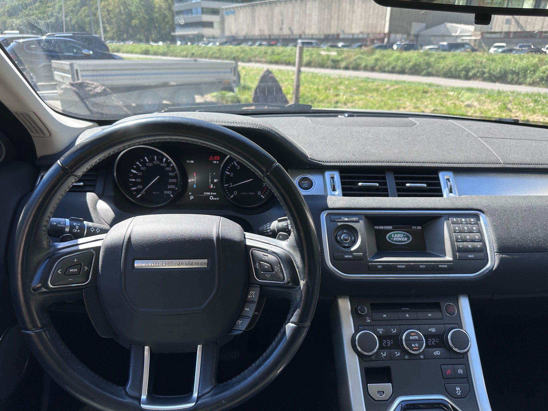 LAND ROVER Range Rover Evoque 2.0 Si4 Pure AT9-image-15