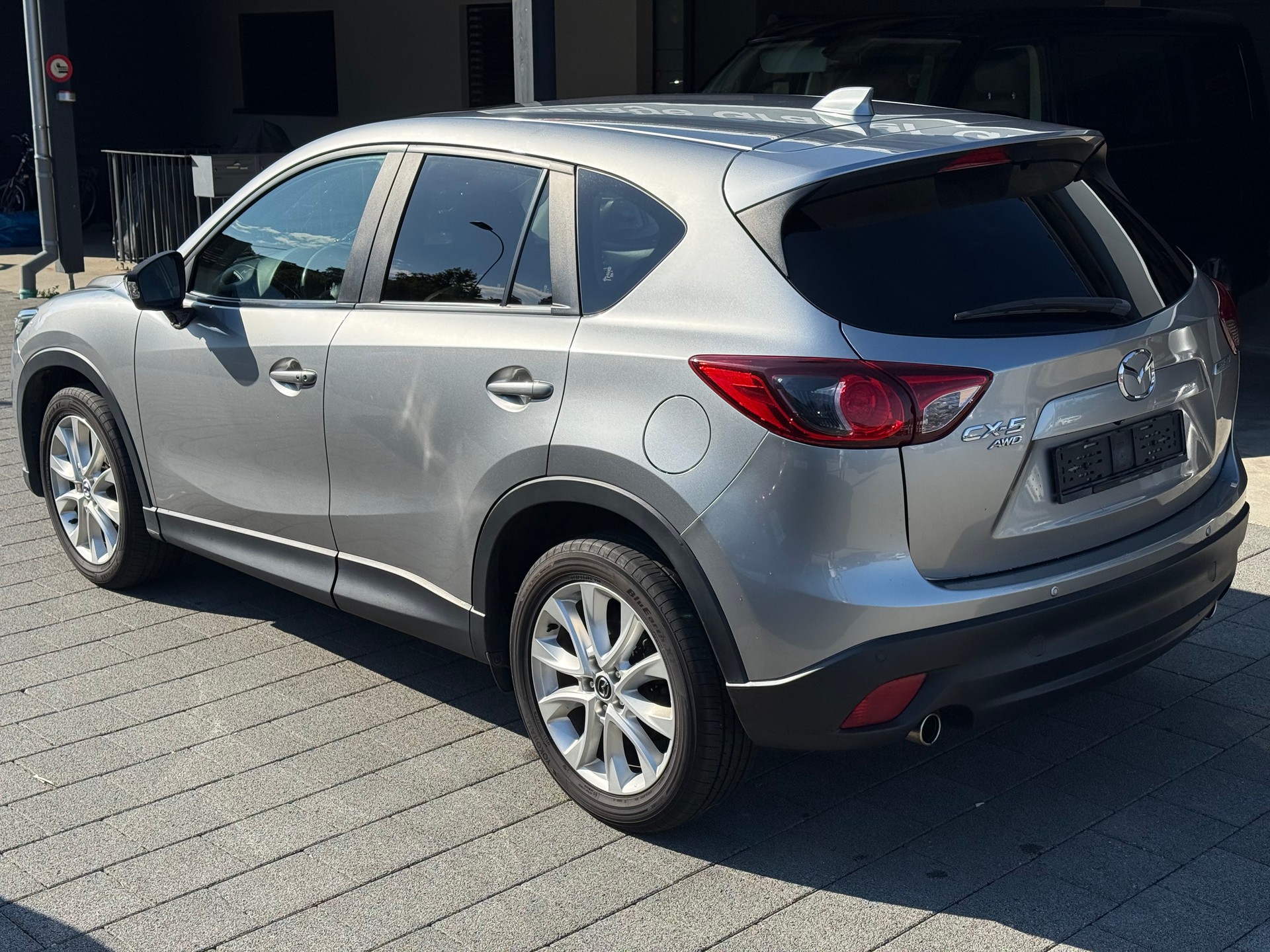 MAZDA CX-5 2.2 D HP Revolution AWD Automatic-image-4