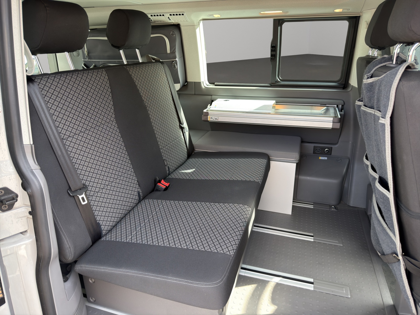 VW T6.1 California 2.0 TDI Beach Liberty Spirit 4Motion-image-4