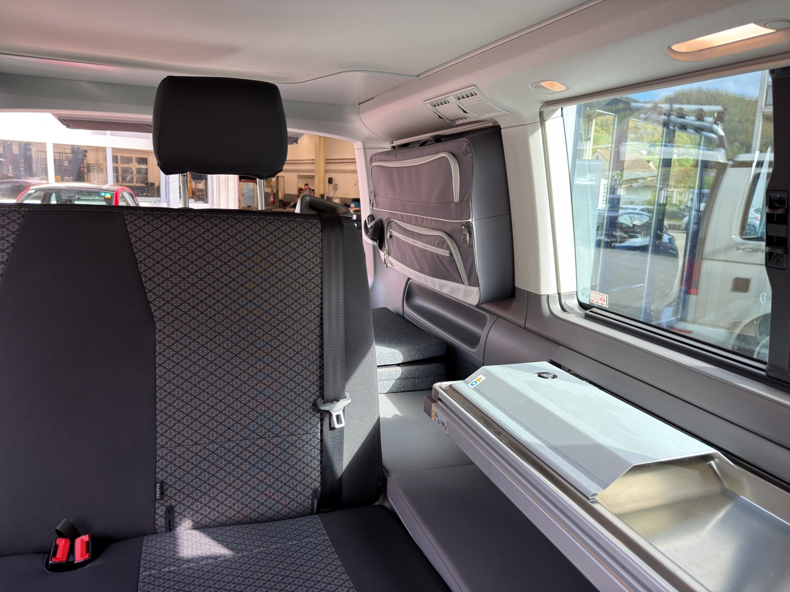 VW T6.1 California 2.0 TDI Beach Liberty Spirit 4Motion-image-9