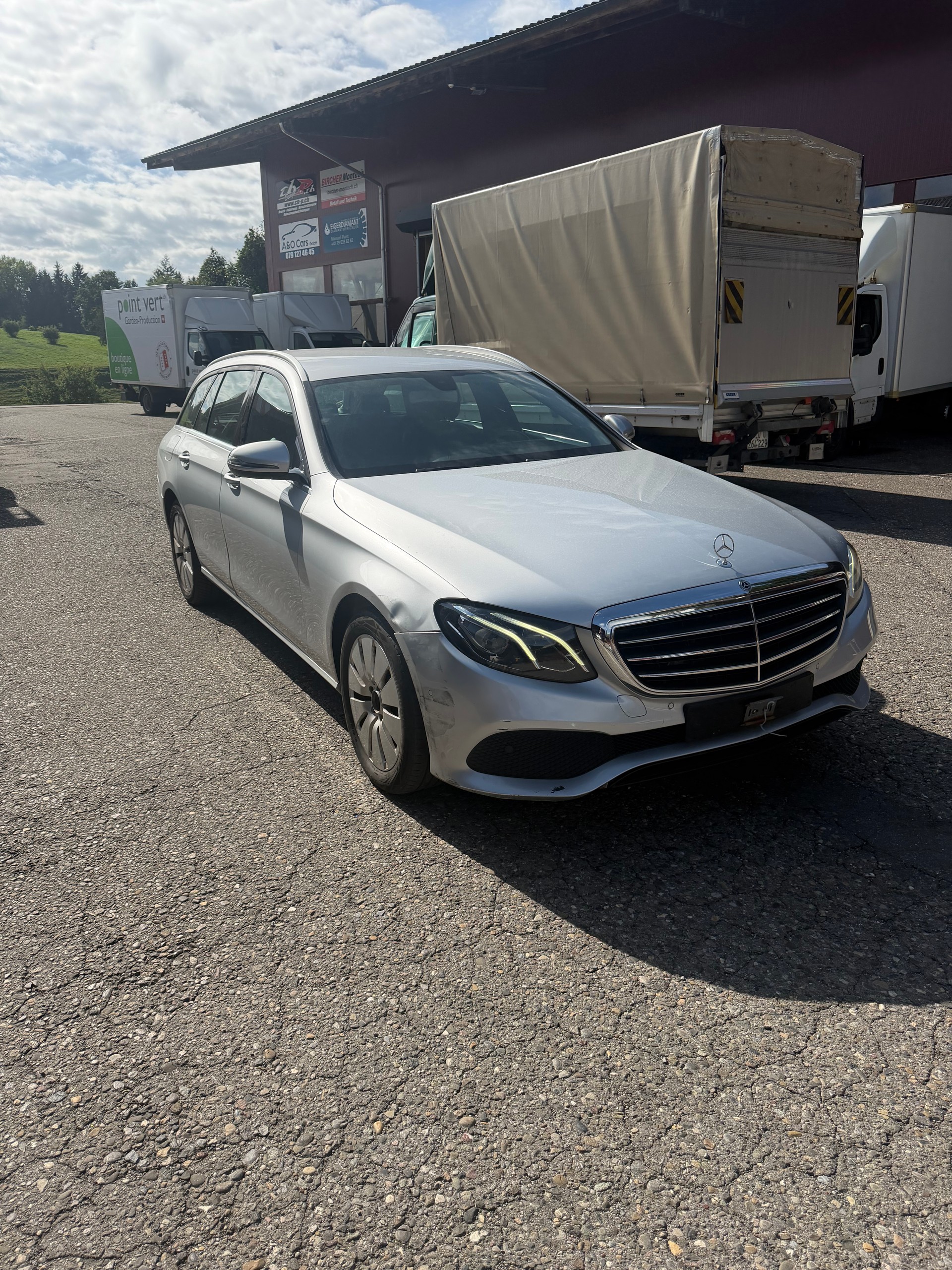 MERCEDES-BENZ E 200 4 Matic 9G-Tronic-image-1