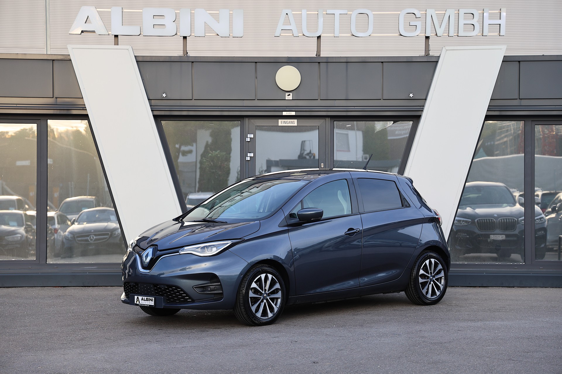 RENAULT Zoe R135 Intens *Batteriemotor ersetzt* *Frisch ab MFK*-image-0