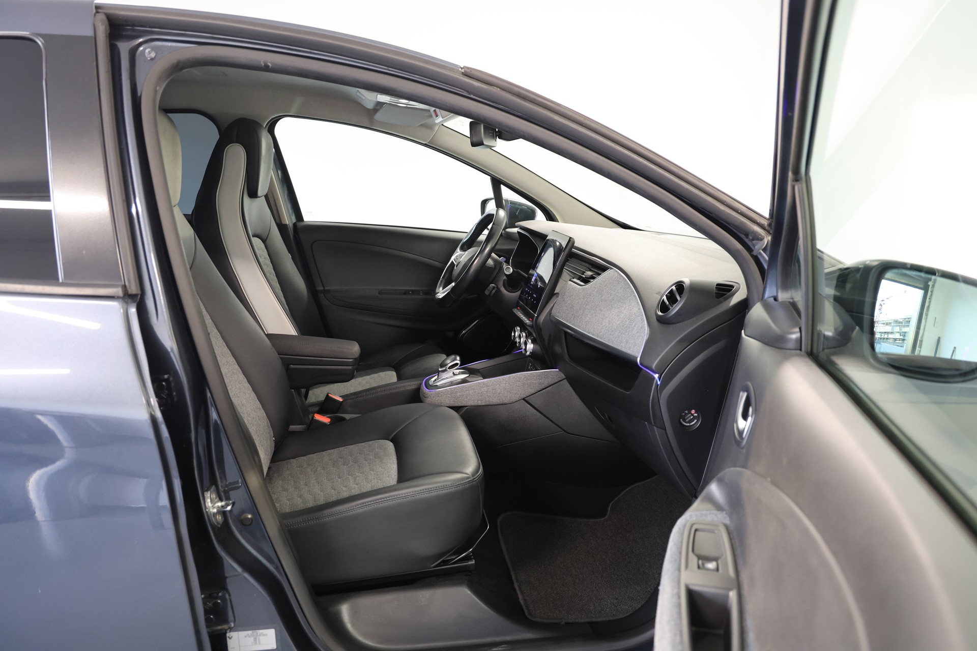 RENAULT Zoe R135 Intens *Batteriemotor ersetzt* *Frisch ab MFK*-image-9