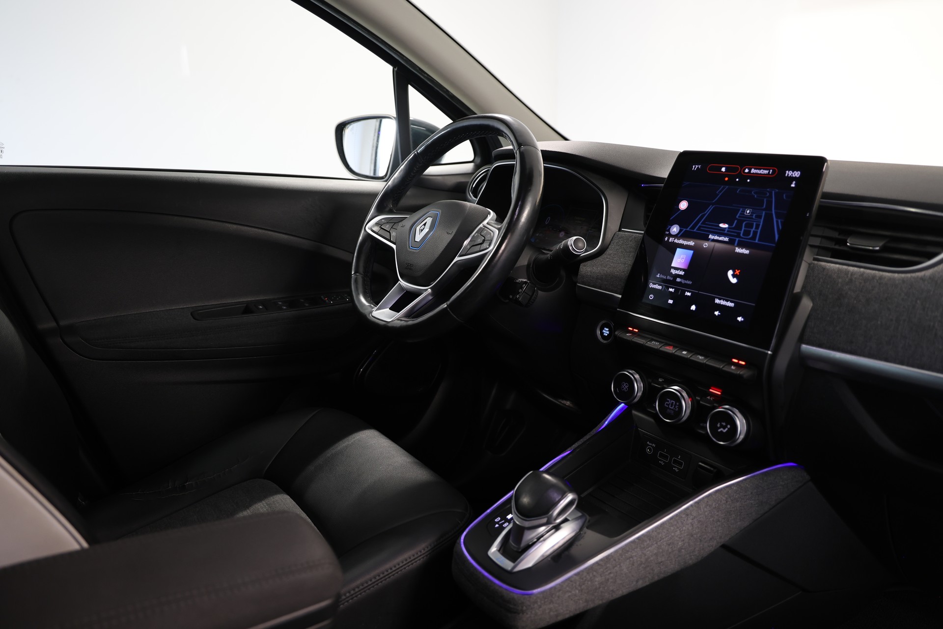 RENAULT Zoe R135 Intens *Batteriemotor ersetzt* *Frisch ab MFK*-image-10