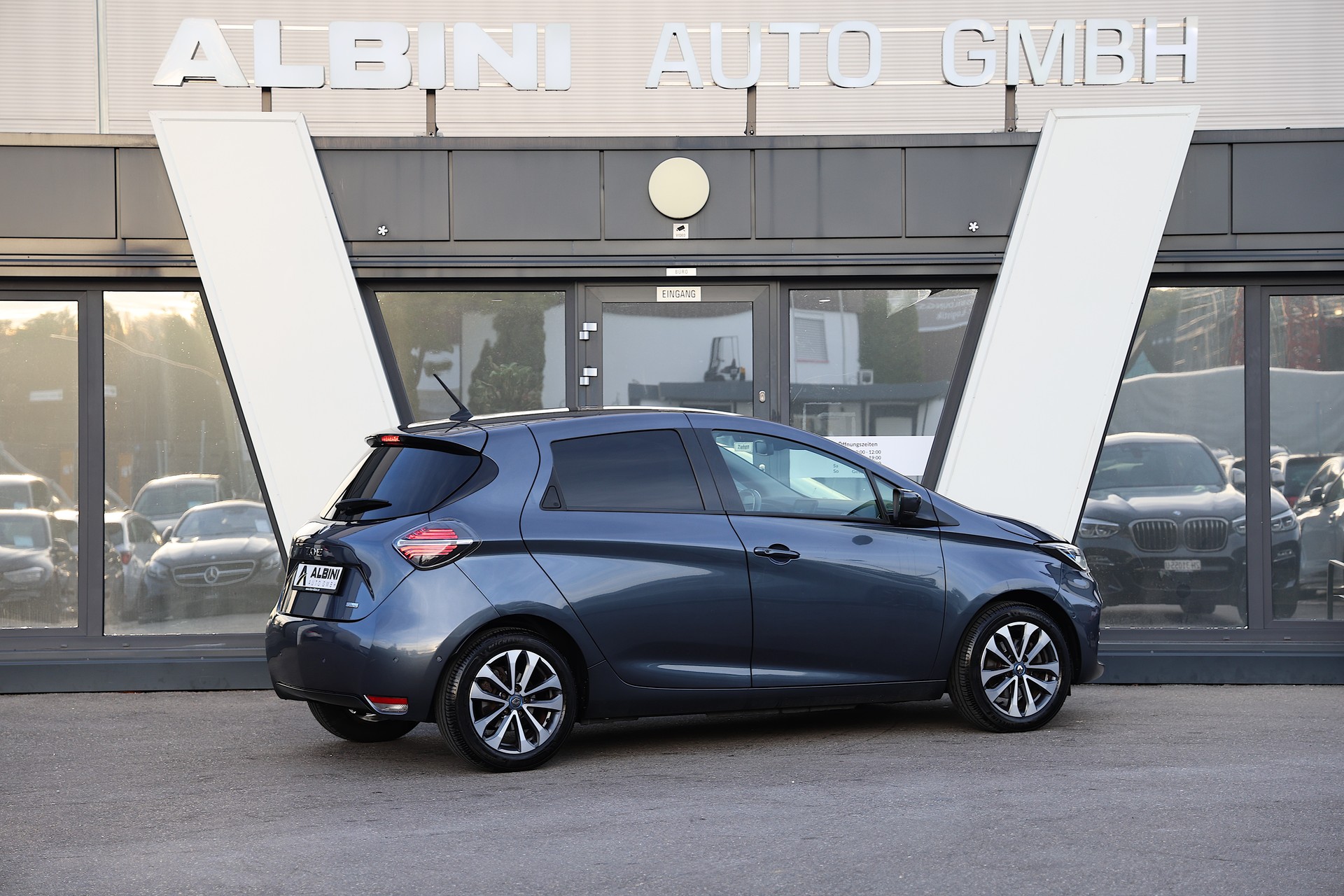 RENAULT Zoe R135 Intens *Batteriemotor ersetzt* *Frisch ab MFK*-image-2