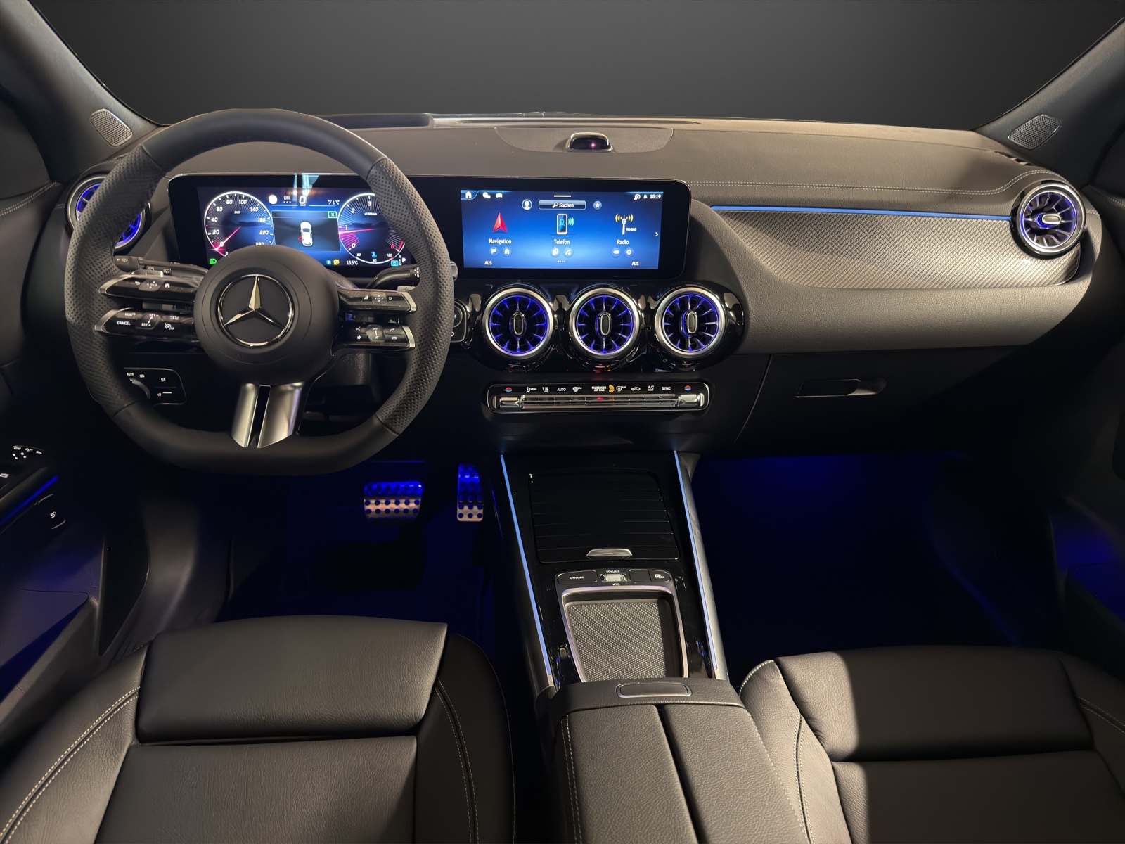 MERCEDES-BENZ GLA 220 d 4MATIC Swiss Star-image-5