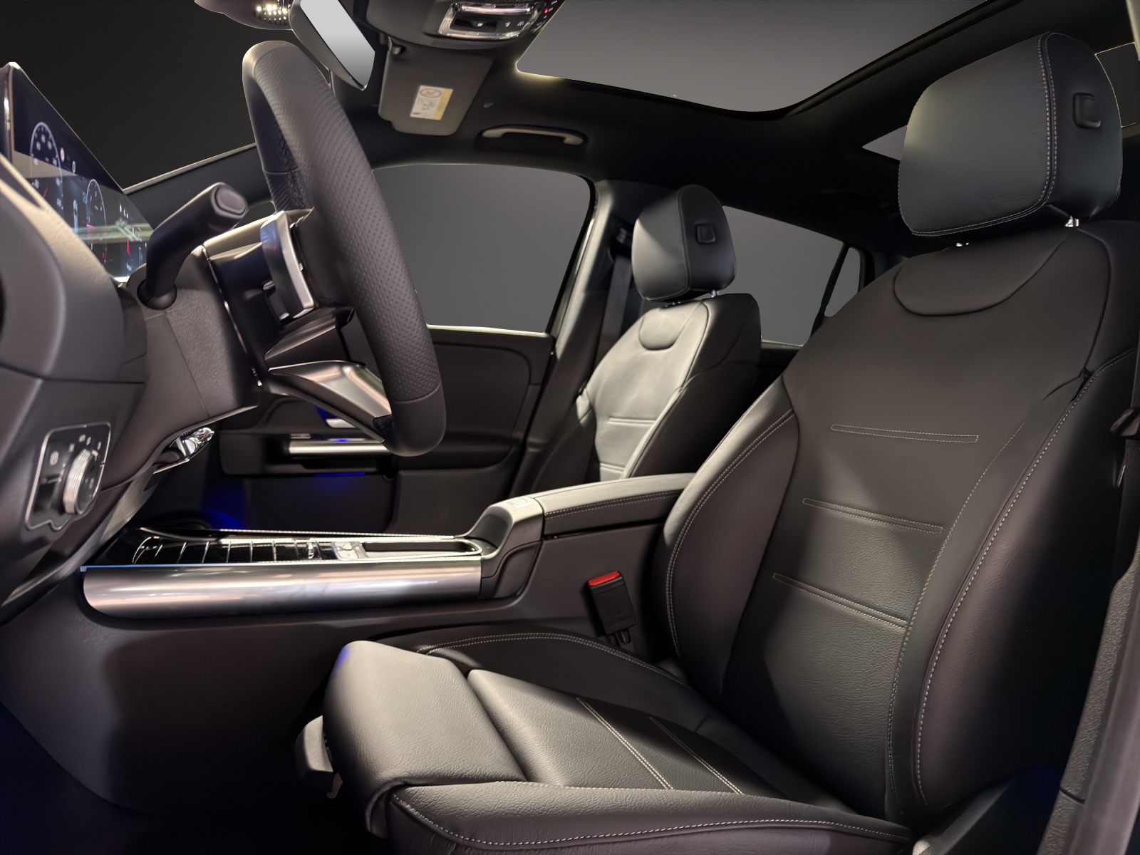 MERCEDES-BENZ GLA 220 d 4MATIC Swiss Star-image-8