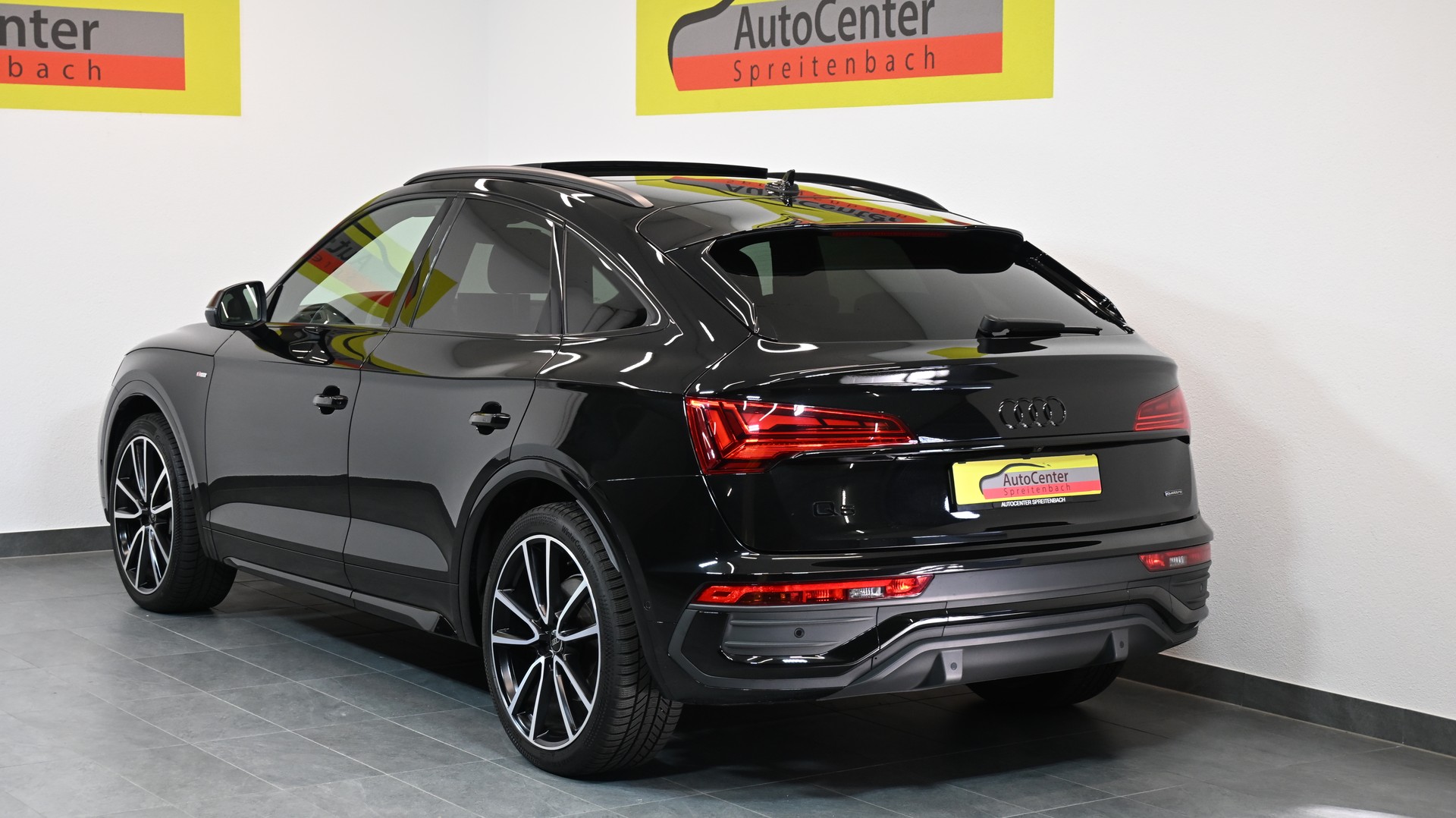 AUDI Q5 Sportback 40 TDI Blackedition & S-LINE COMPETITION quattro S-tronic-image-13