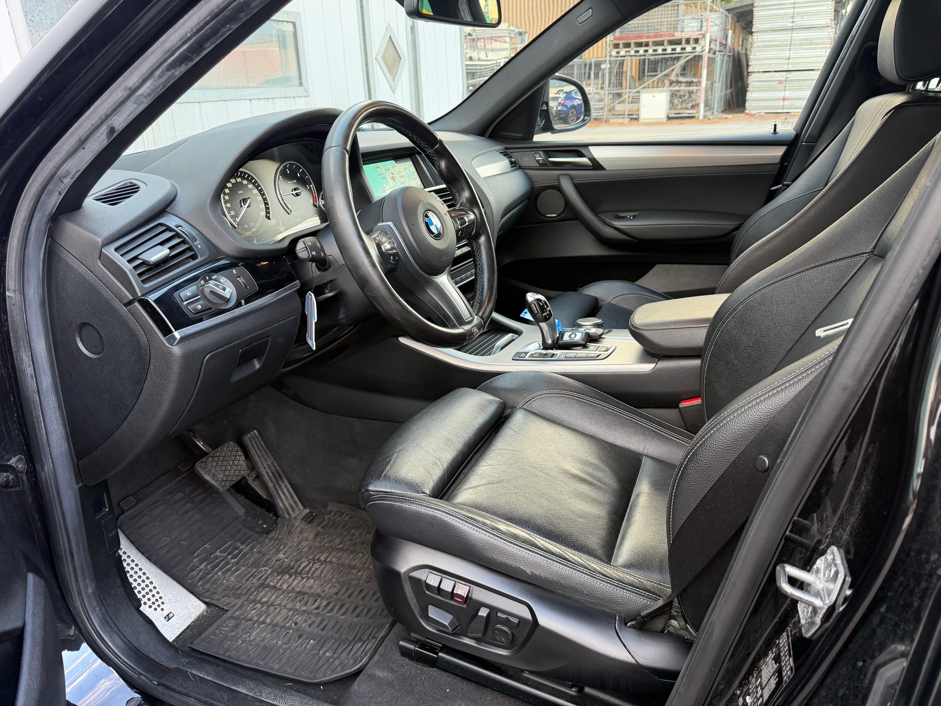 BMW X4 xDrive 20d M Paket Steptronic-image-9