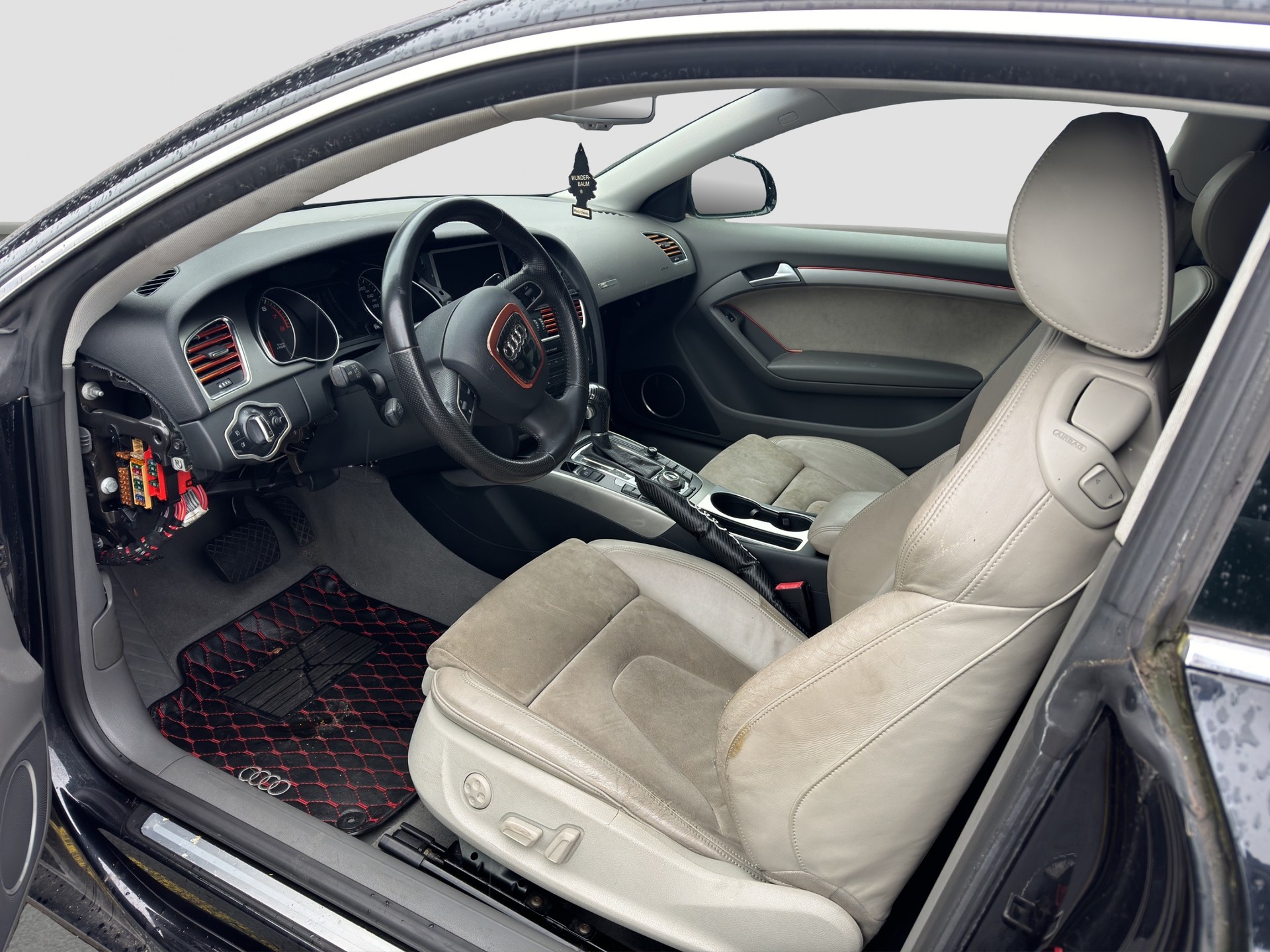 AUDI A5 Coupé 3.2 FSI multitronic-image-4