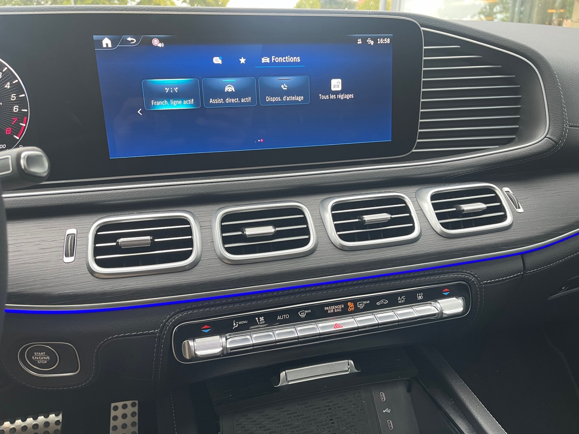 MERCEDES-BENZ GLE 400 e EQ Hybrid 4Matic 9G-Tronic EQ Star-image-16