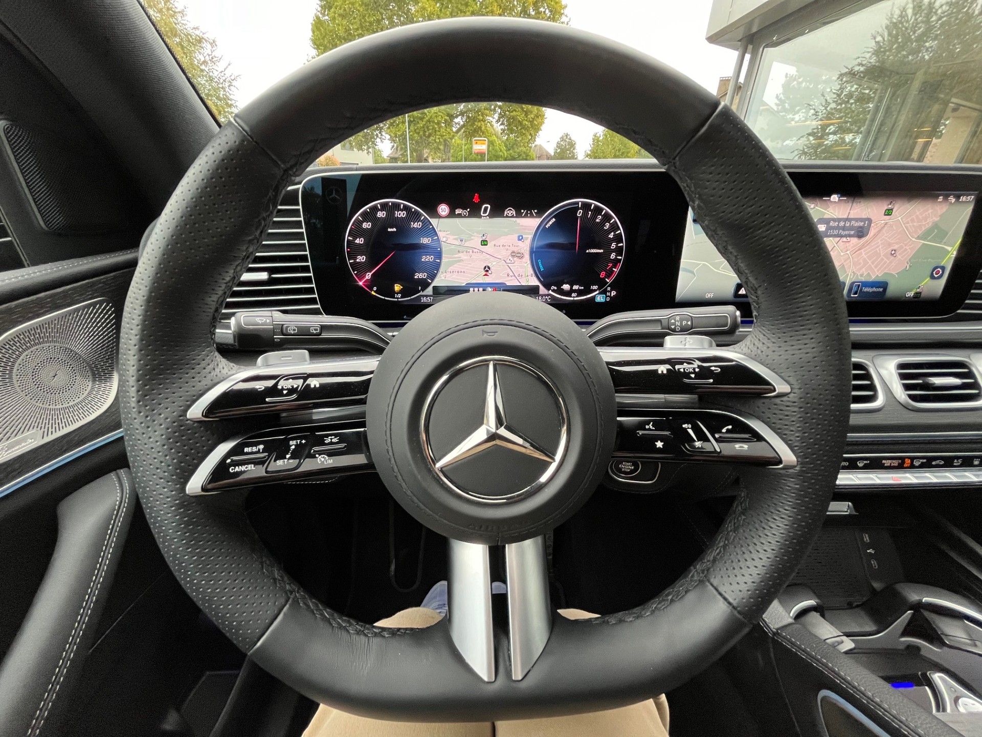 MERCEDES-BENZ GLE 400 e EQ Hybrid 4Matic 9G-Tronic EQ Star-image-12