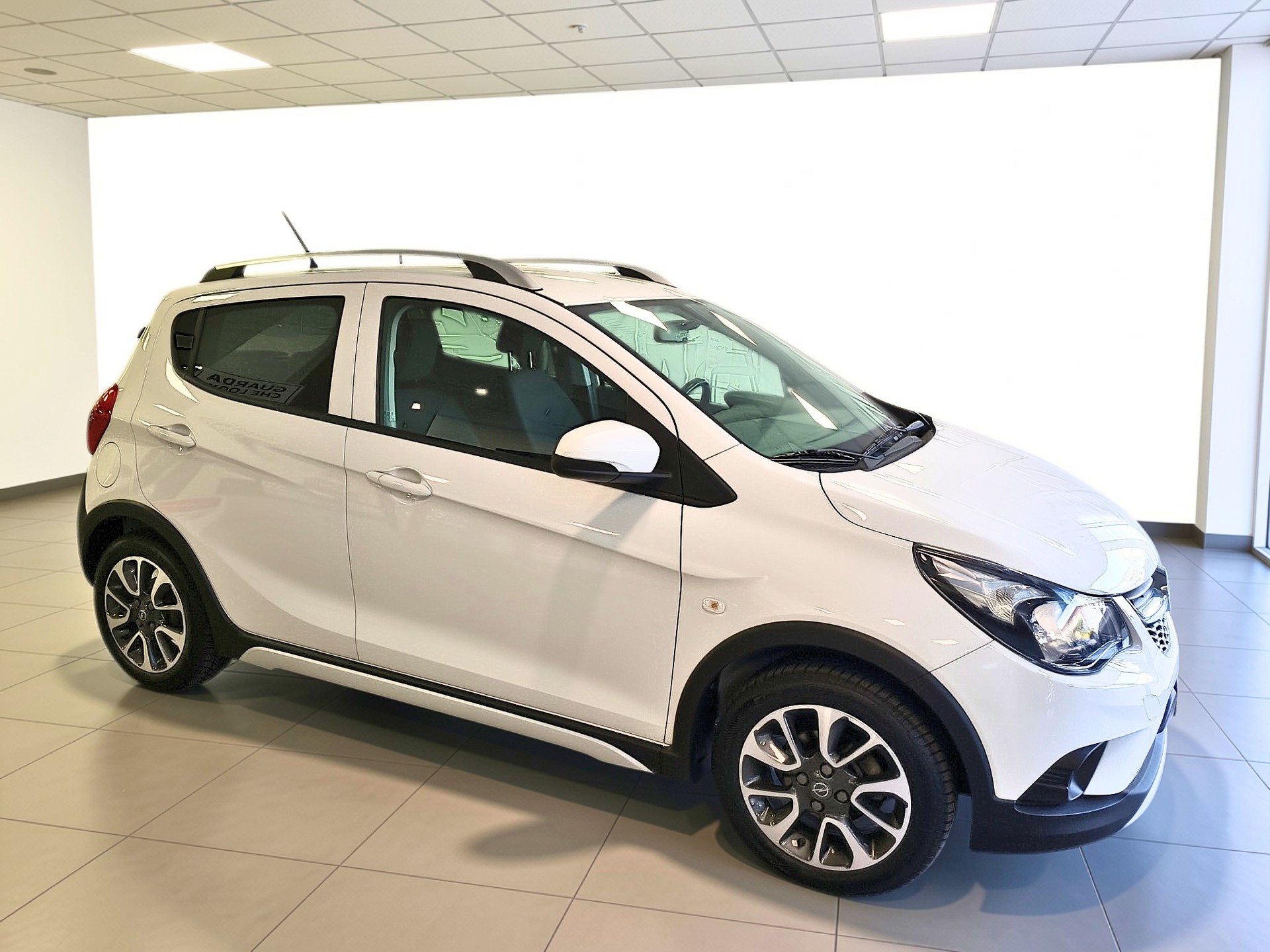 OPEL Karl 1.0 EcoFLEX Rocks Easytronic-image-0