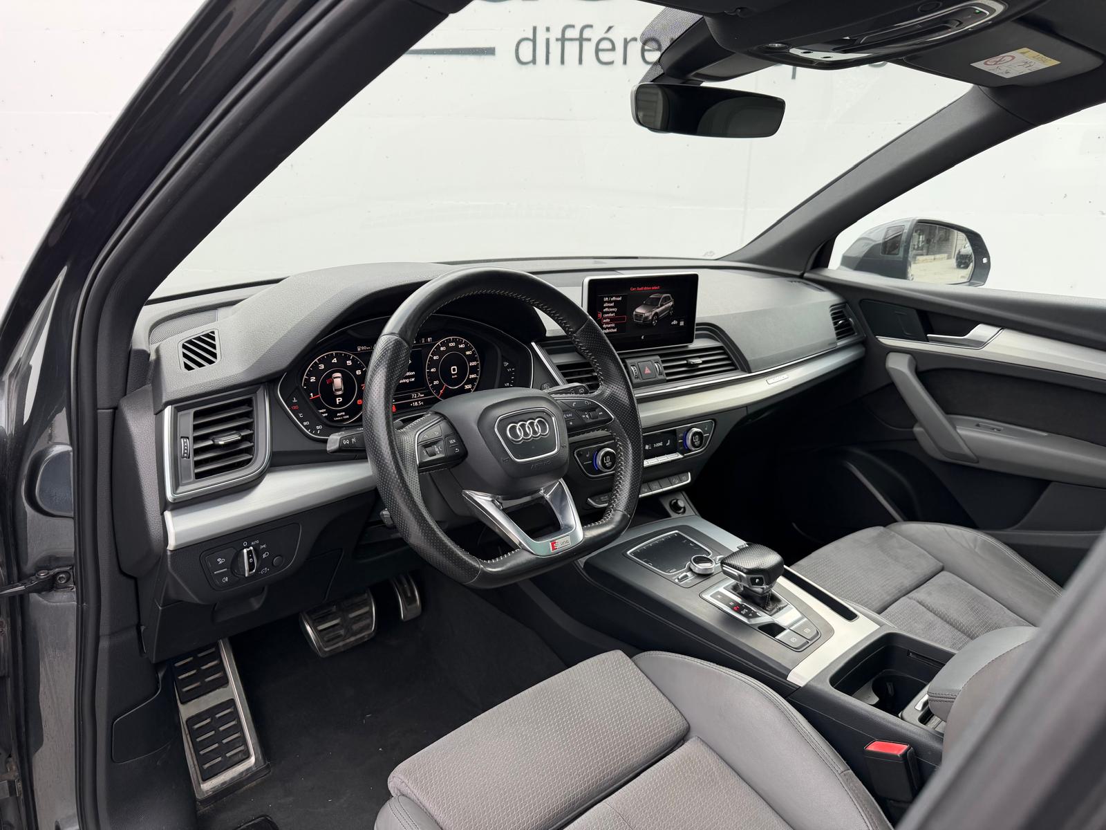 AUDI Q5 2.0 TFSI sport quattro S-tronic-image-10