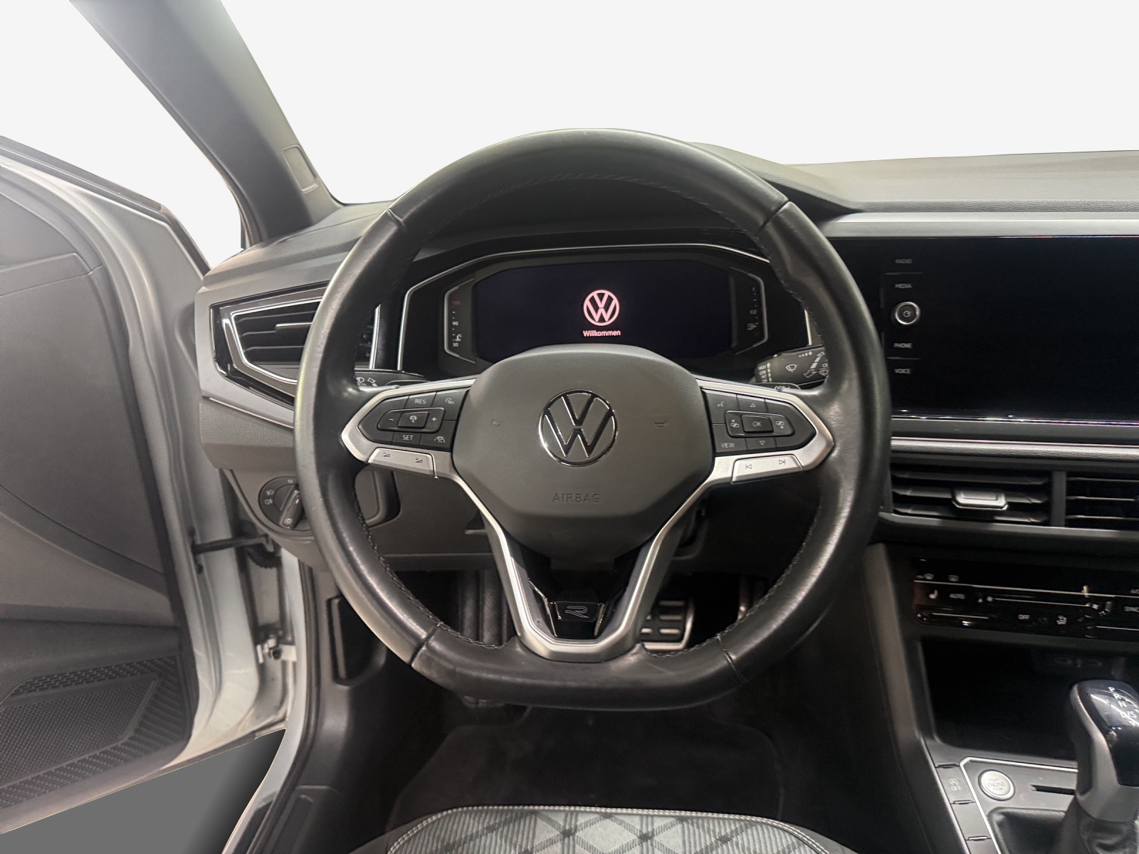 VW Polo 1.0 TSI R-Line DSG-image-9