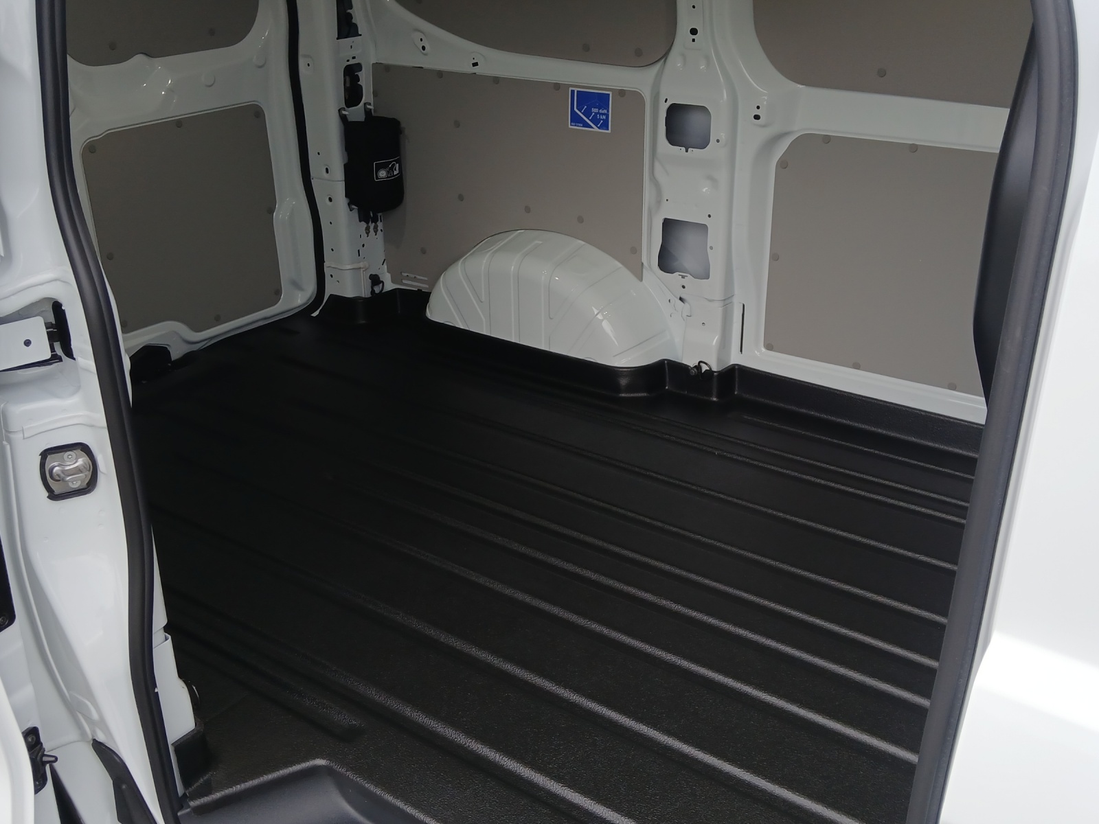 FORD E-Transit Custom Van 320 L1 Trend-image-6