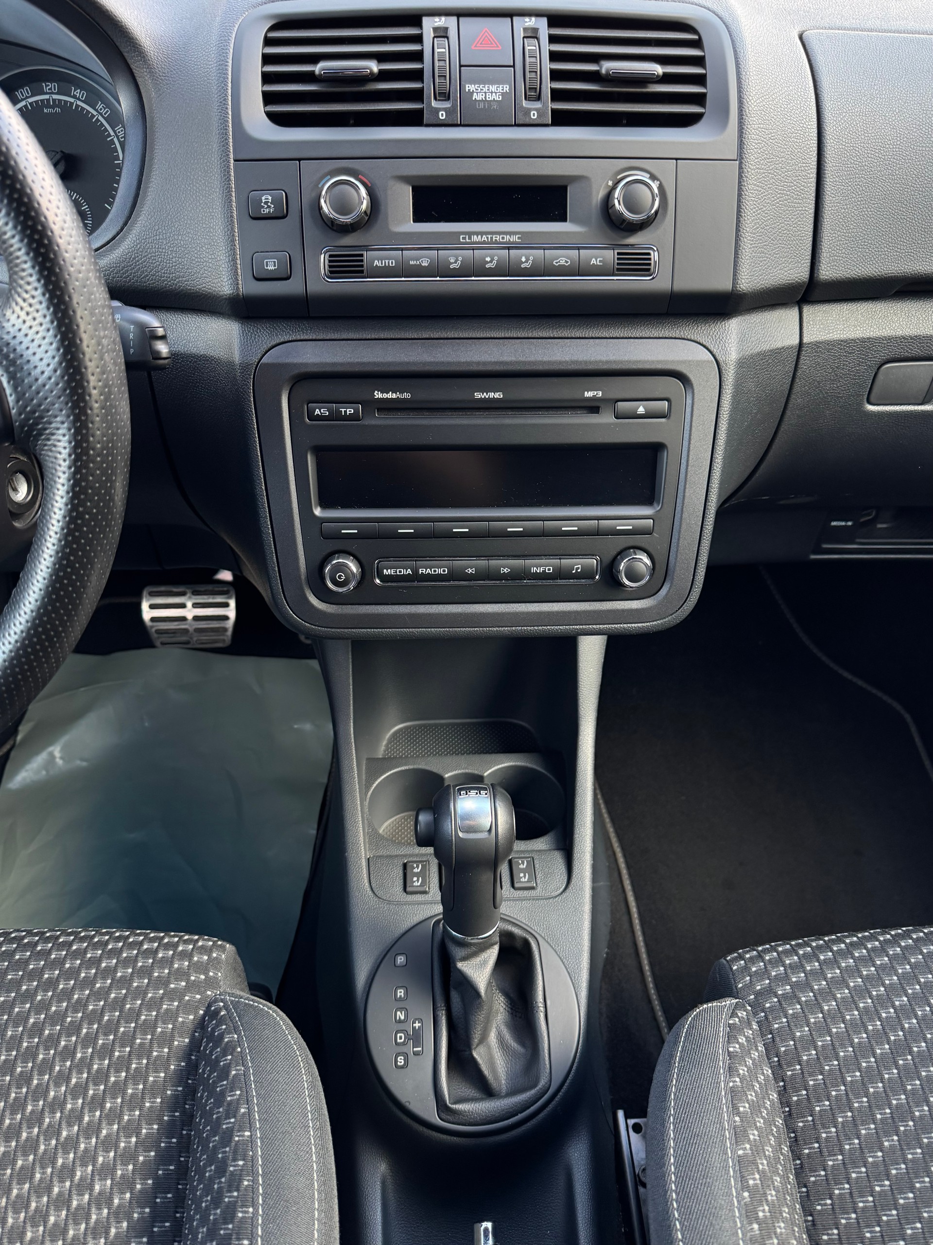 SKODA Fabia 1.4 TSI RS DSG-image-12
