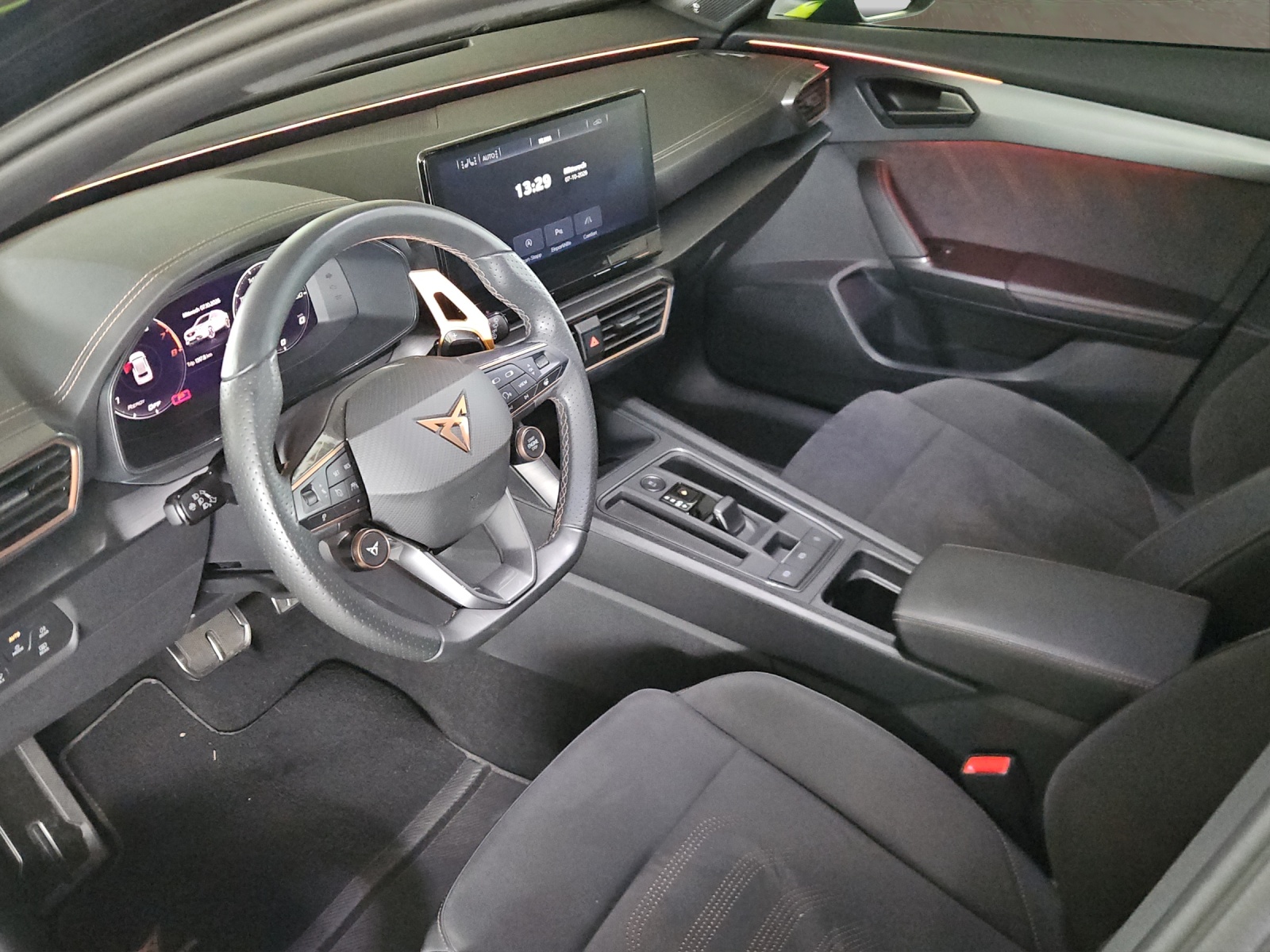 CUPRA Formentor 2.0TSI Tribe Edition 4Drive DSG-image-6