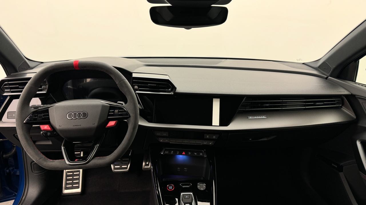 AUDI RS3 Sportback 2.5 TSI quattro S-tronic-image-5